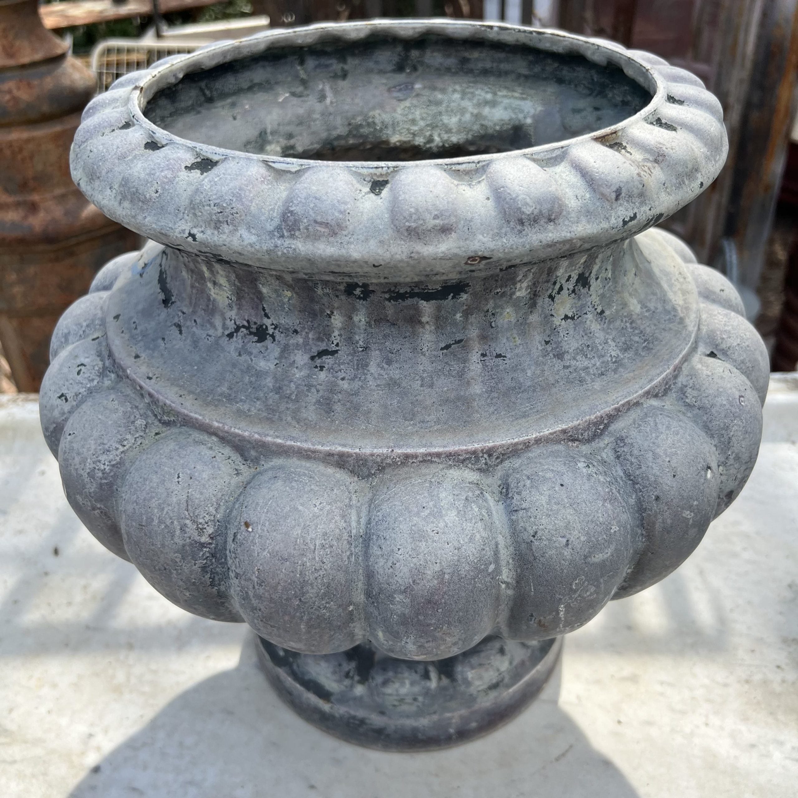 Cast iron cup