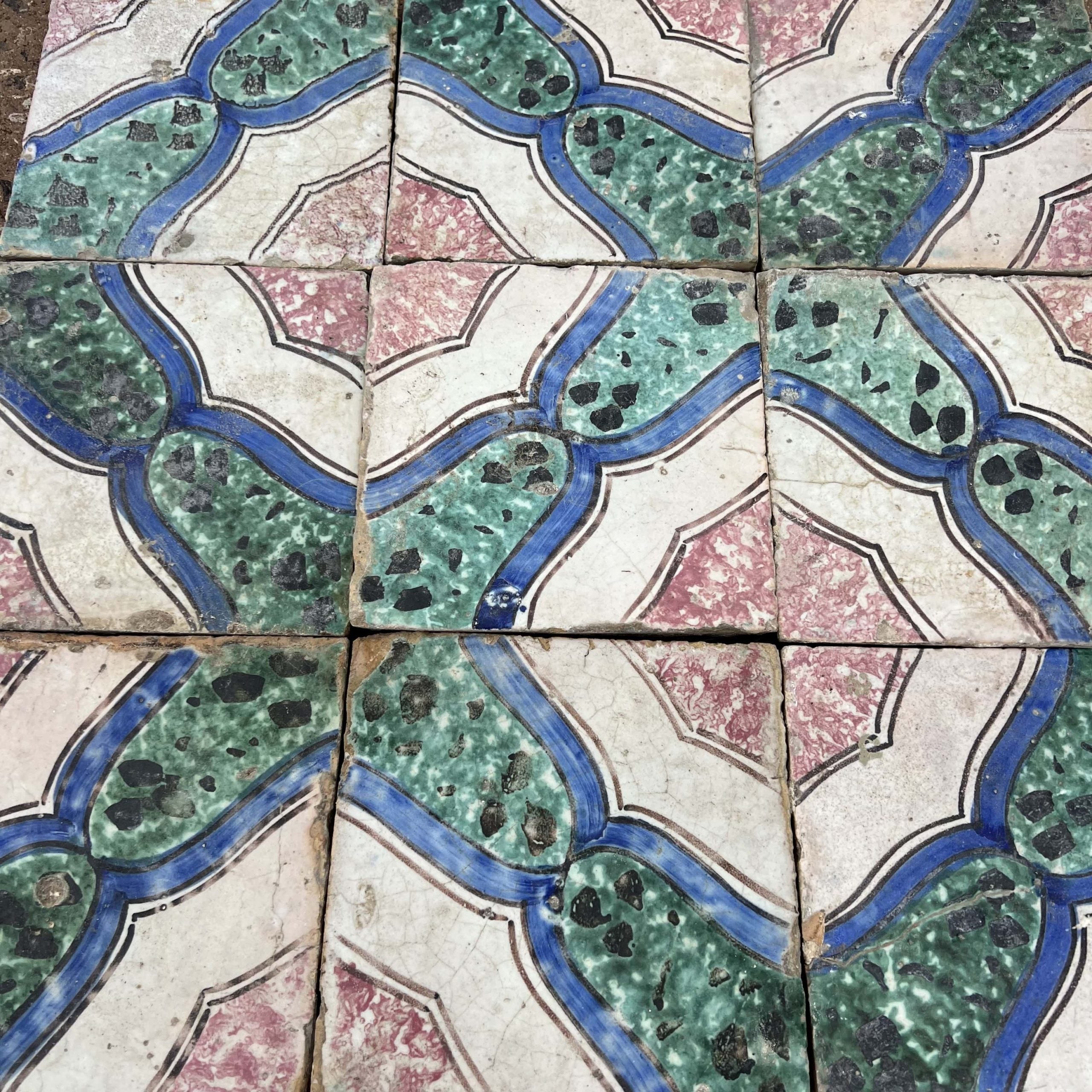 Pink and Green Decorated Majolica - MAI 155