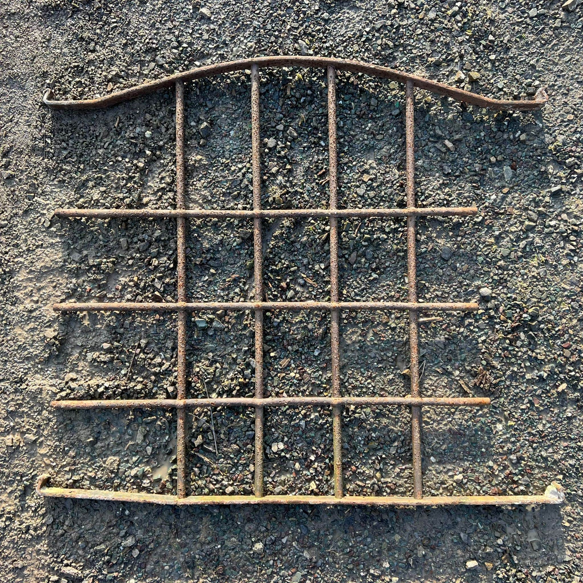 Inferriata antiquata semplice 