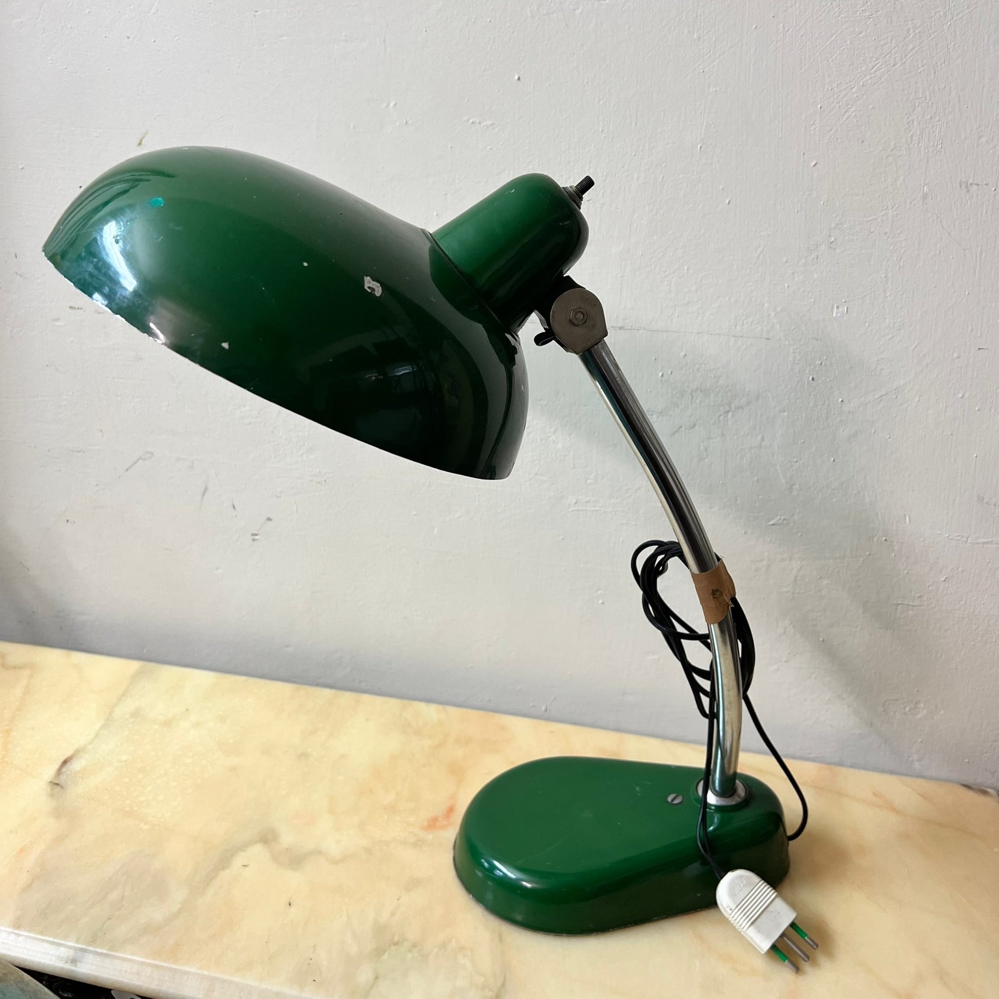 Lampada da tavolo verde 