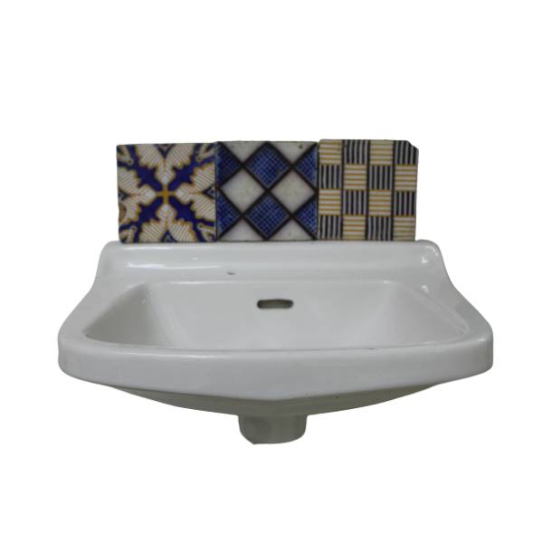 Lavandino in ceramica antico 