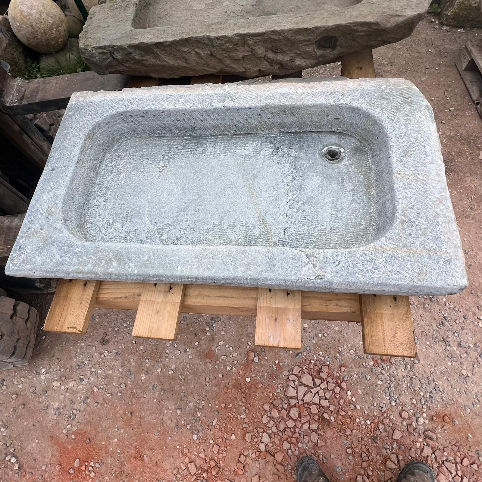 Lavandino in marmo cipollino