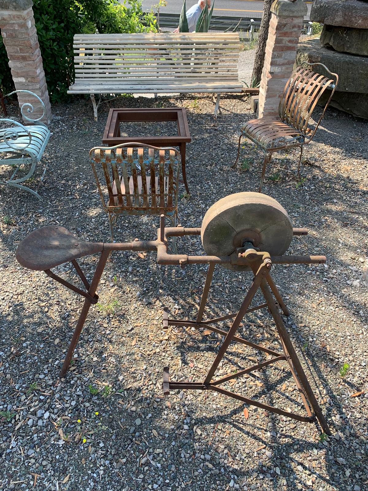 Attrezzatura di vecchio arrotino