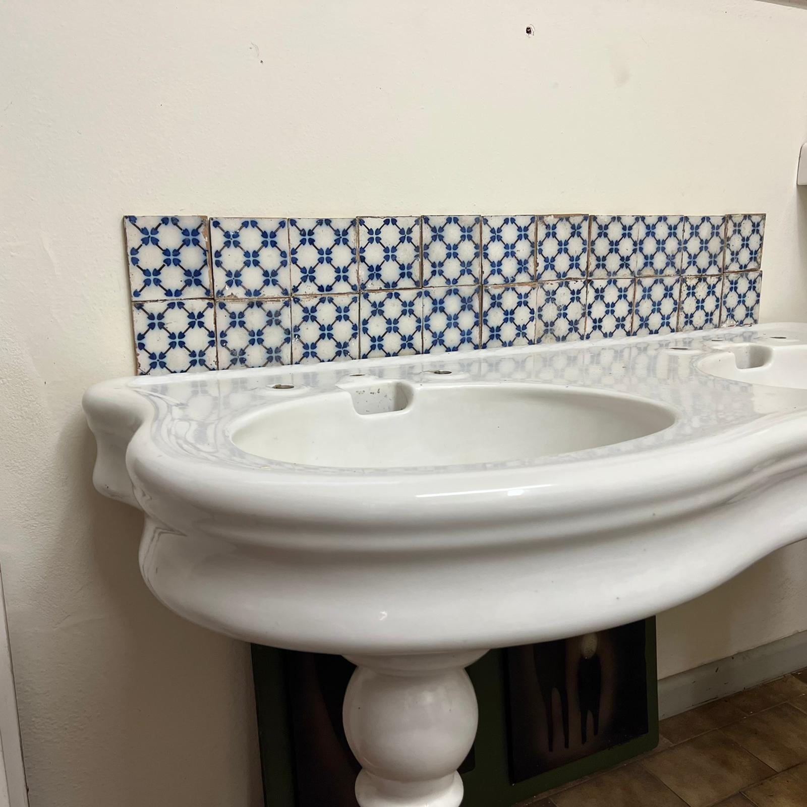 Antico lavandino in ceramica - LAV 095