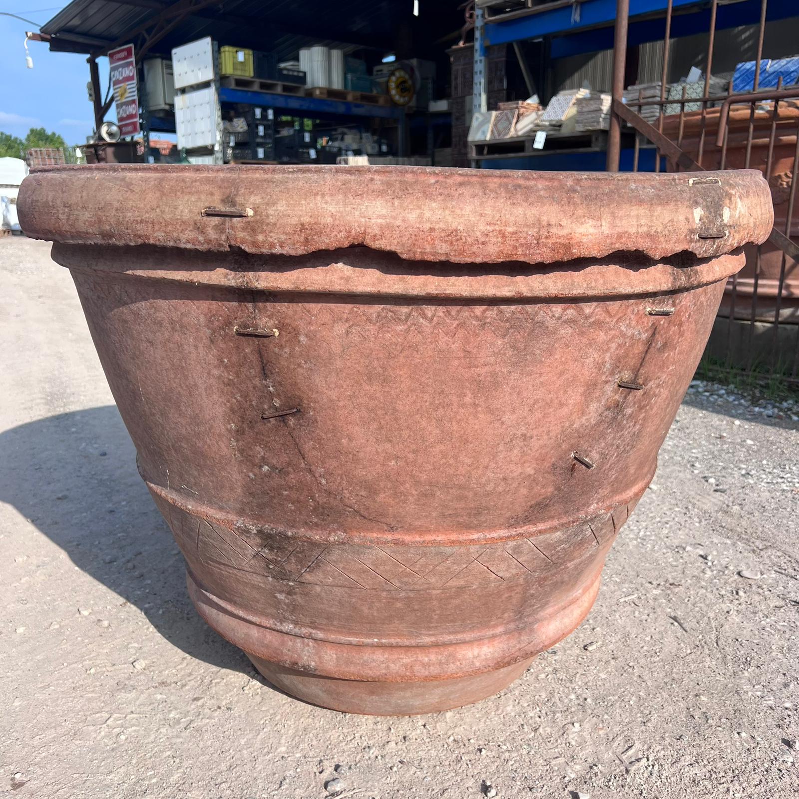 Terracotta bowl - diameter 90 cm