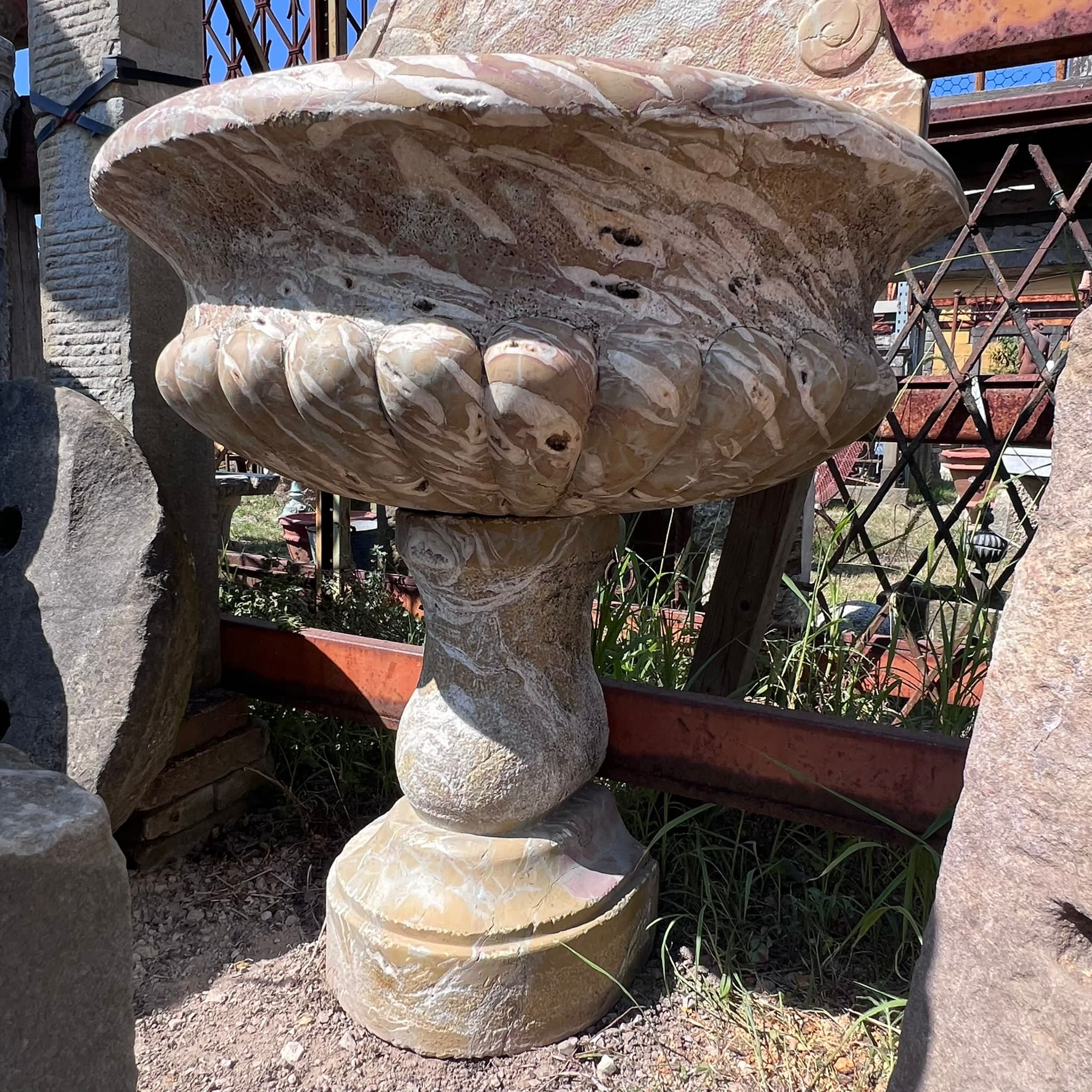 Marble wall fountain