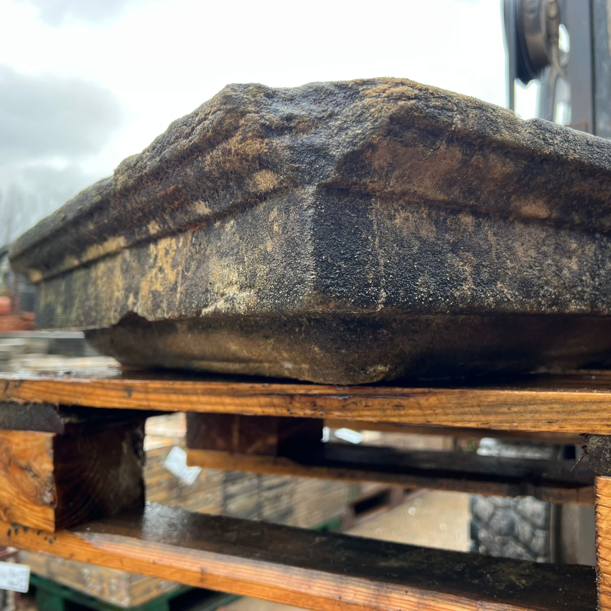 Capitelli in pietra arenaria