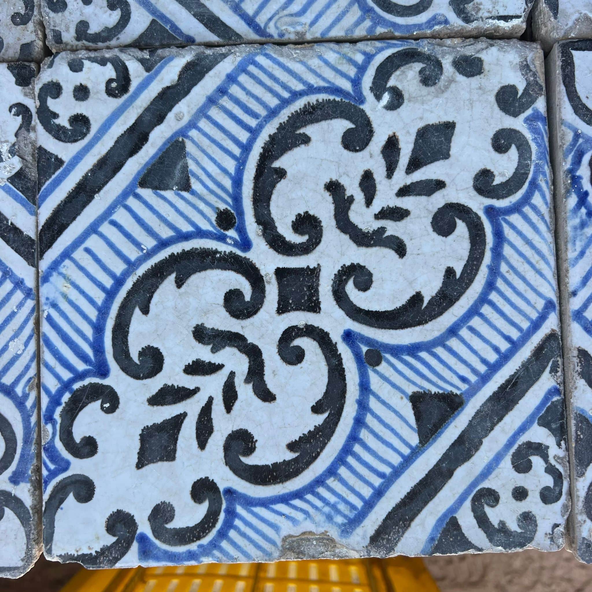 Blue and White Decorated Majolica - MAI 171