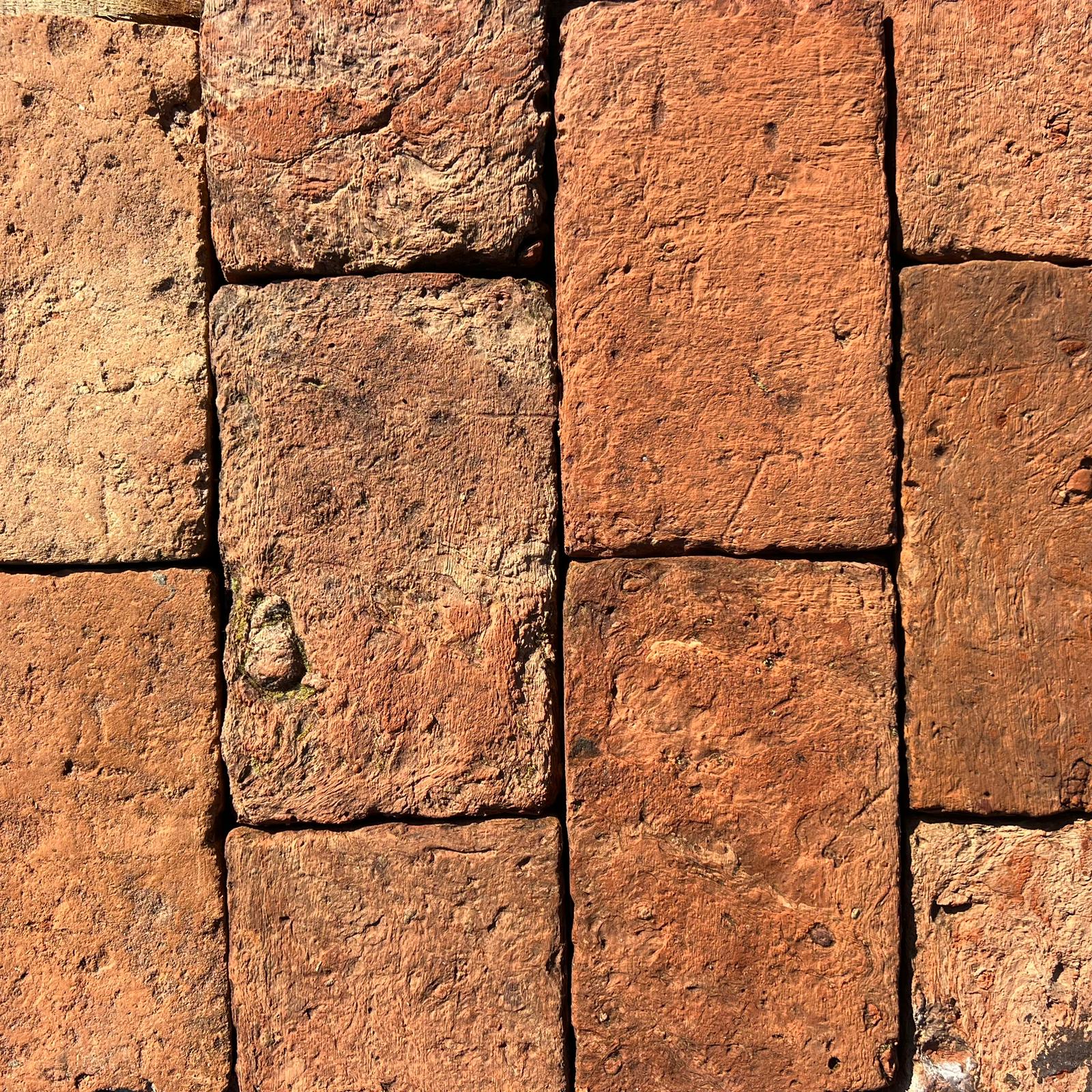 Pavimento in cotto 27x17x6