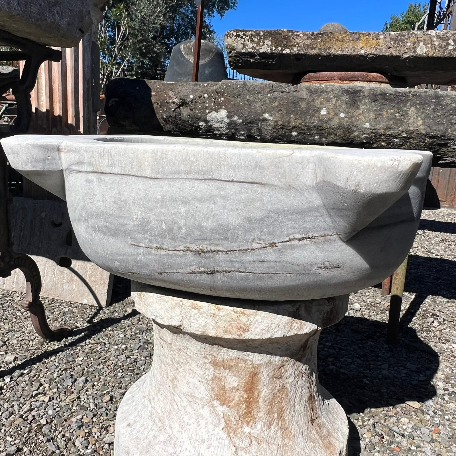 Lavandino in marmo - LAV 136