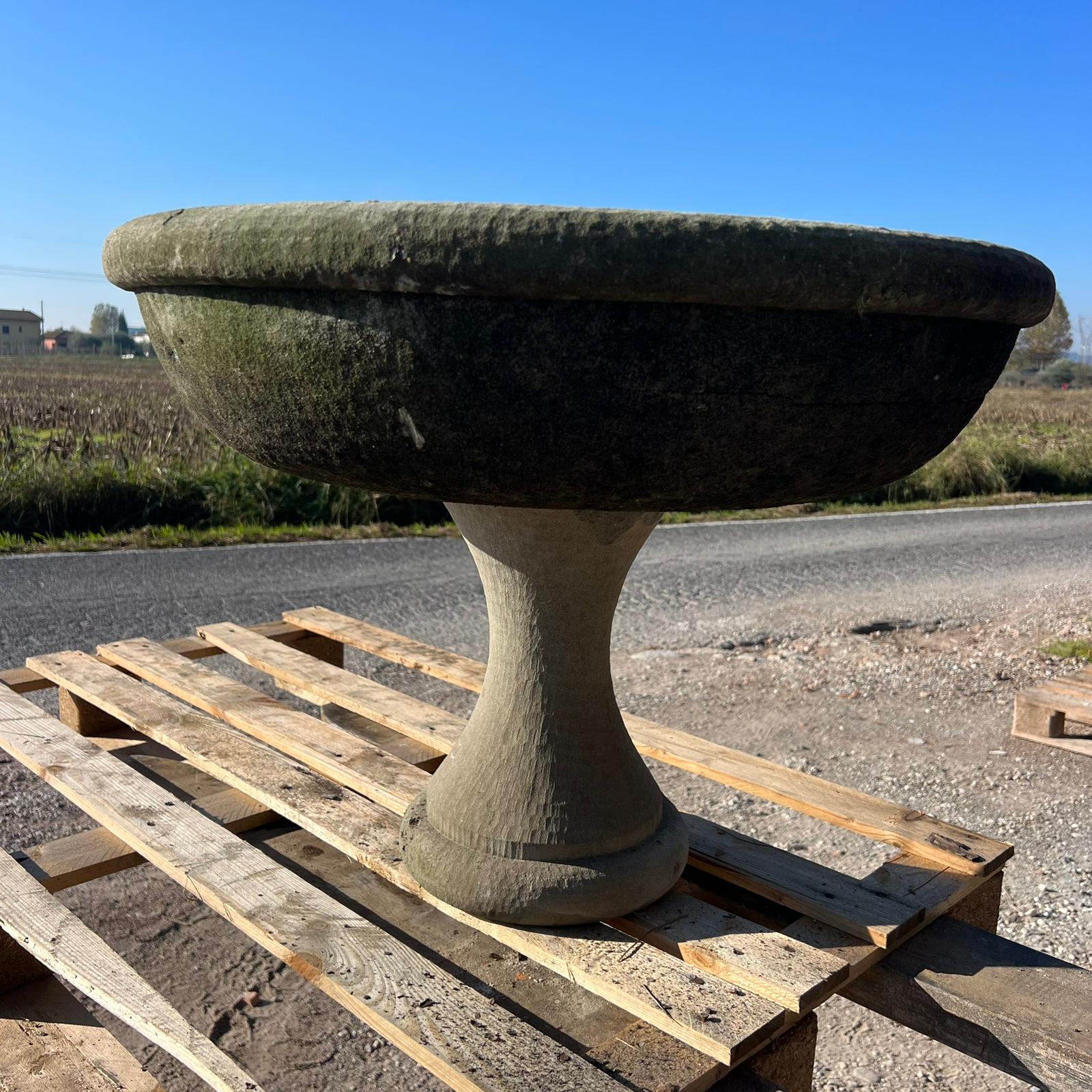 Centrale di Fontana in pietra