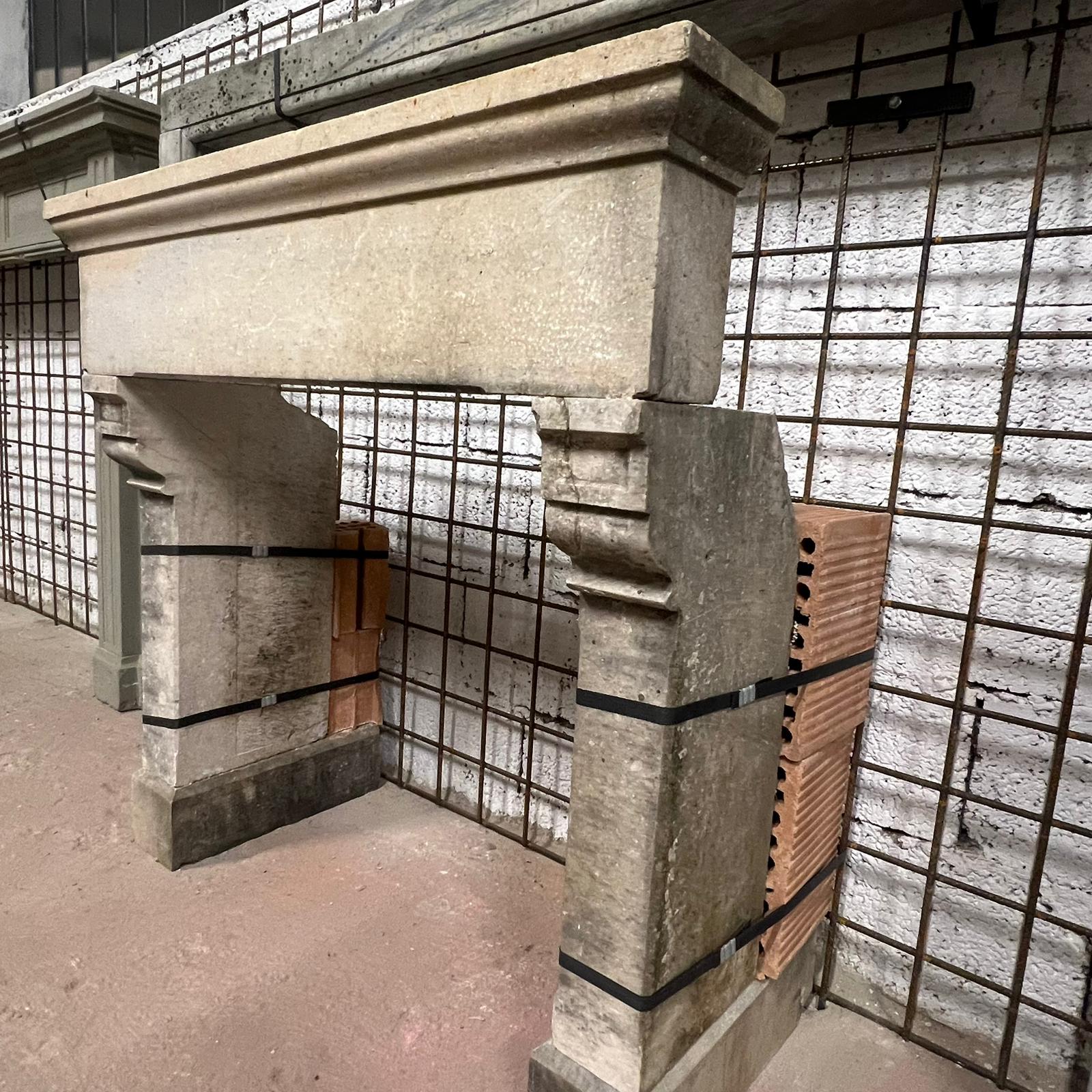 Camino in pietra - 97 cm