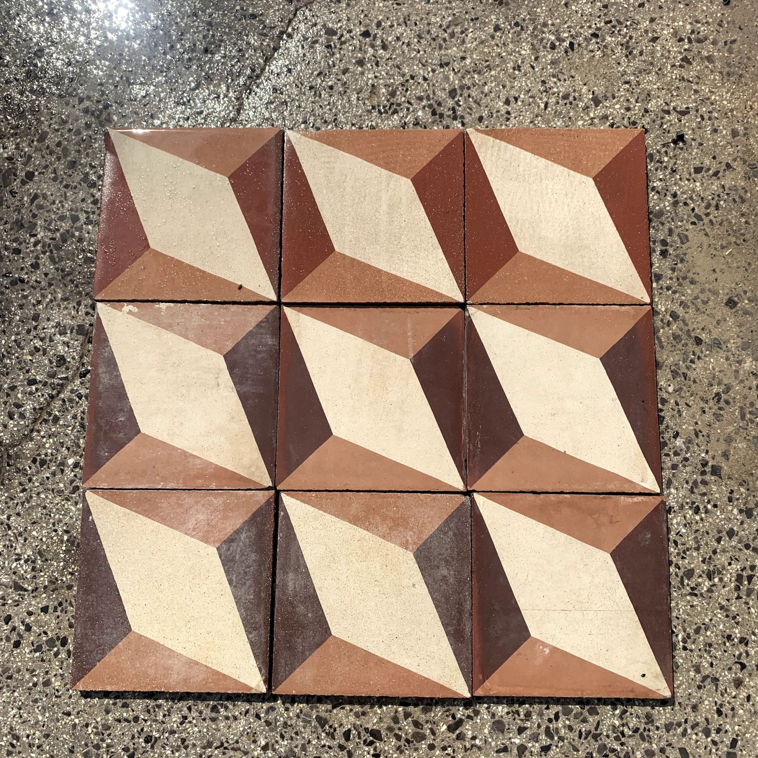 Pavimenti in pastina con rombi 