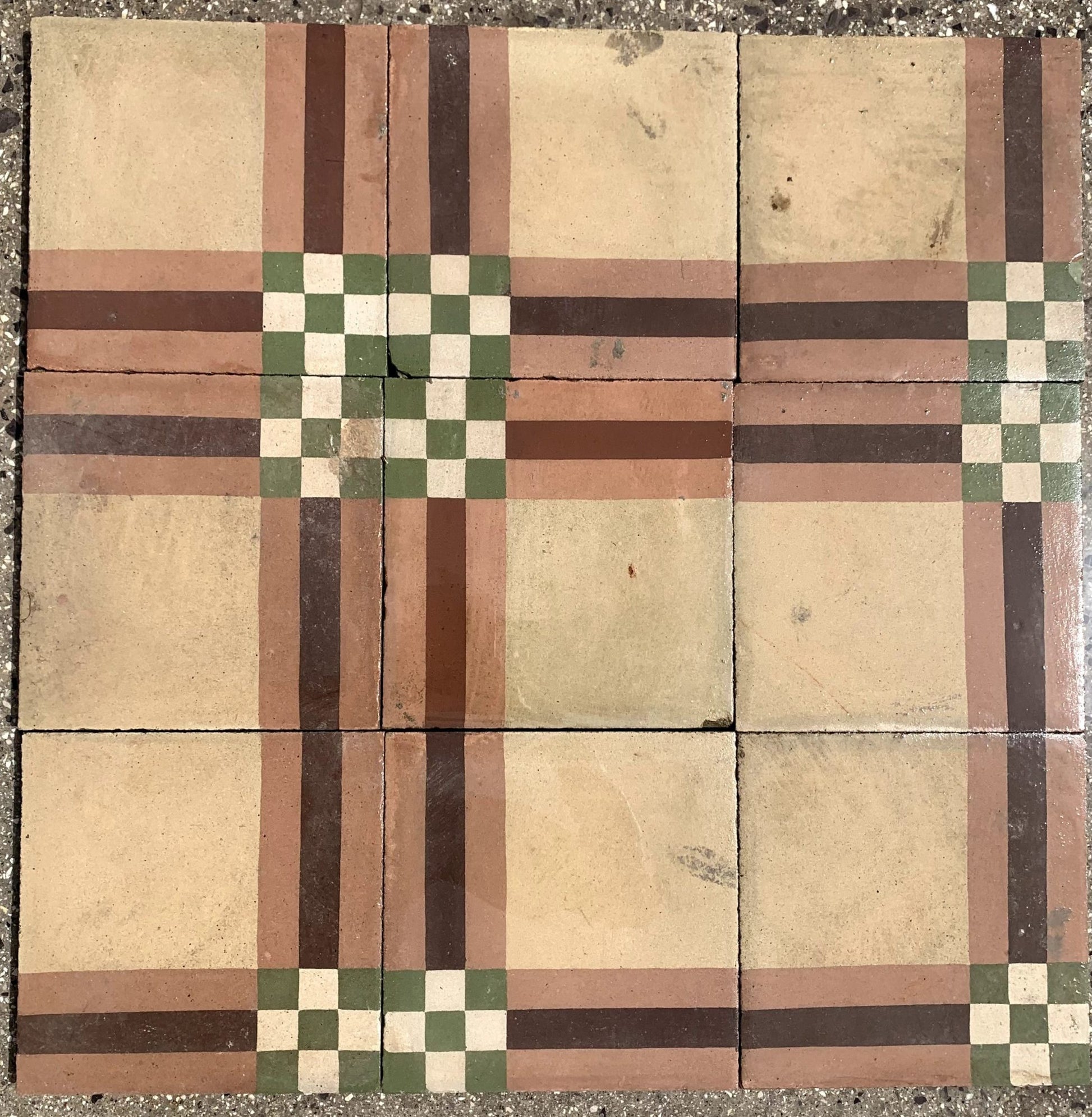 Pavimenti semplici marroni
