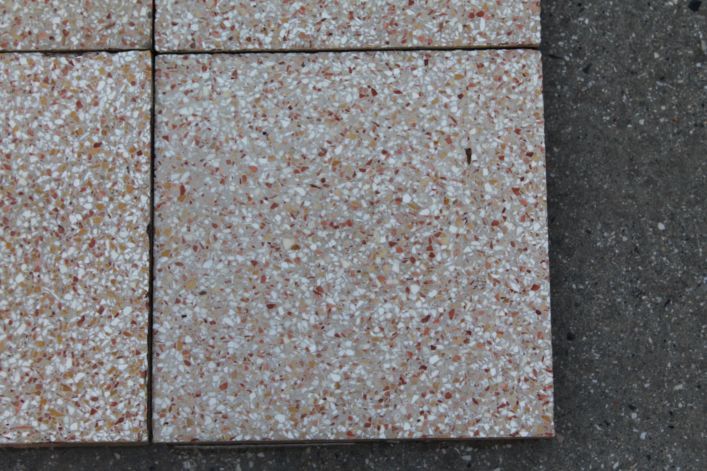 Pavimento antico in graniglia classica semplice arancione