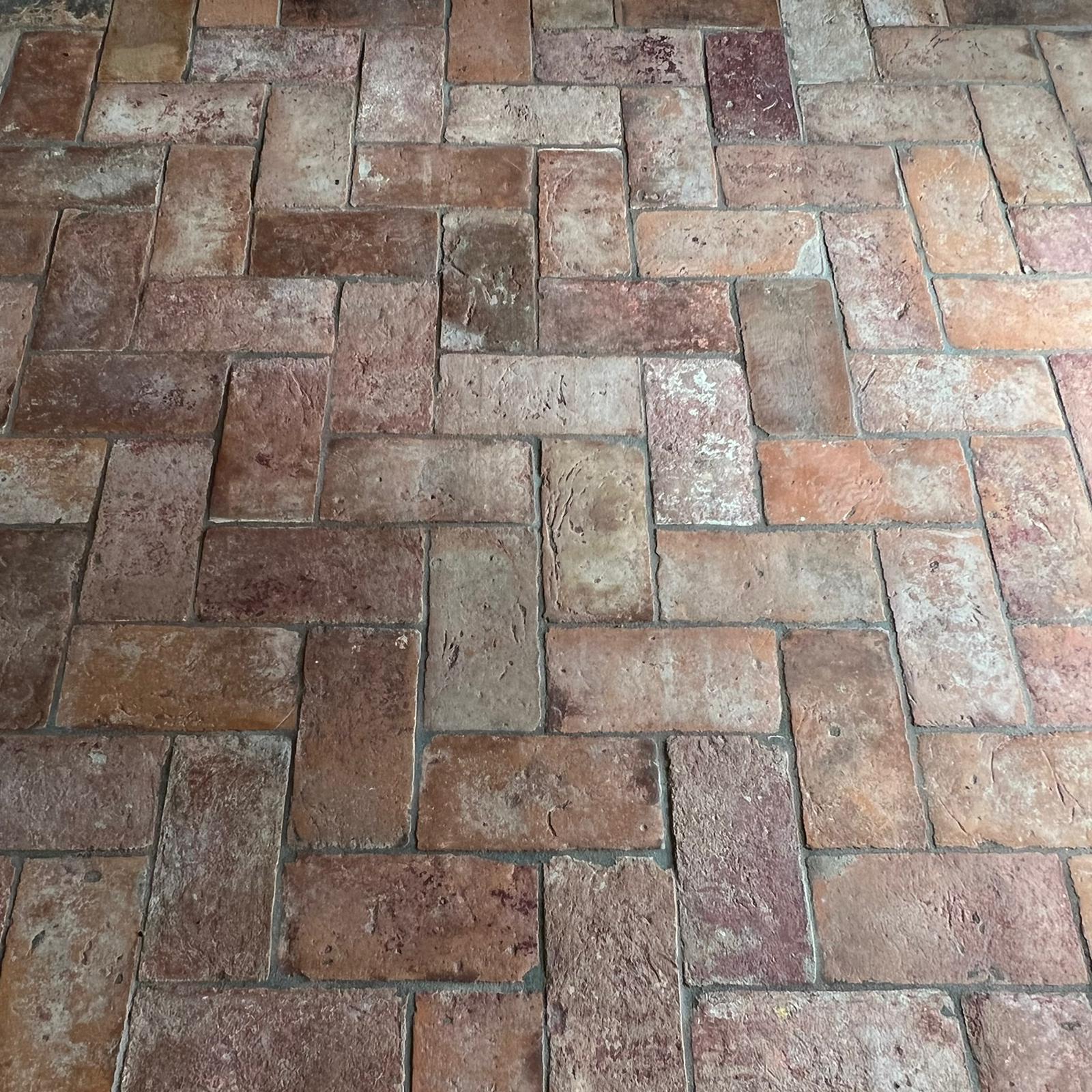 pavimento in cotto classico