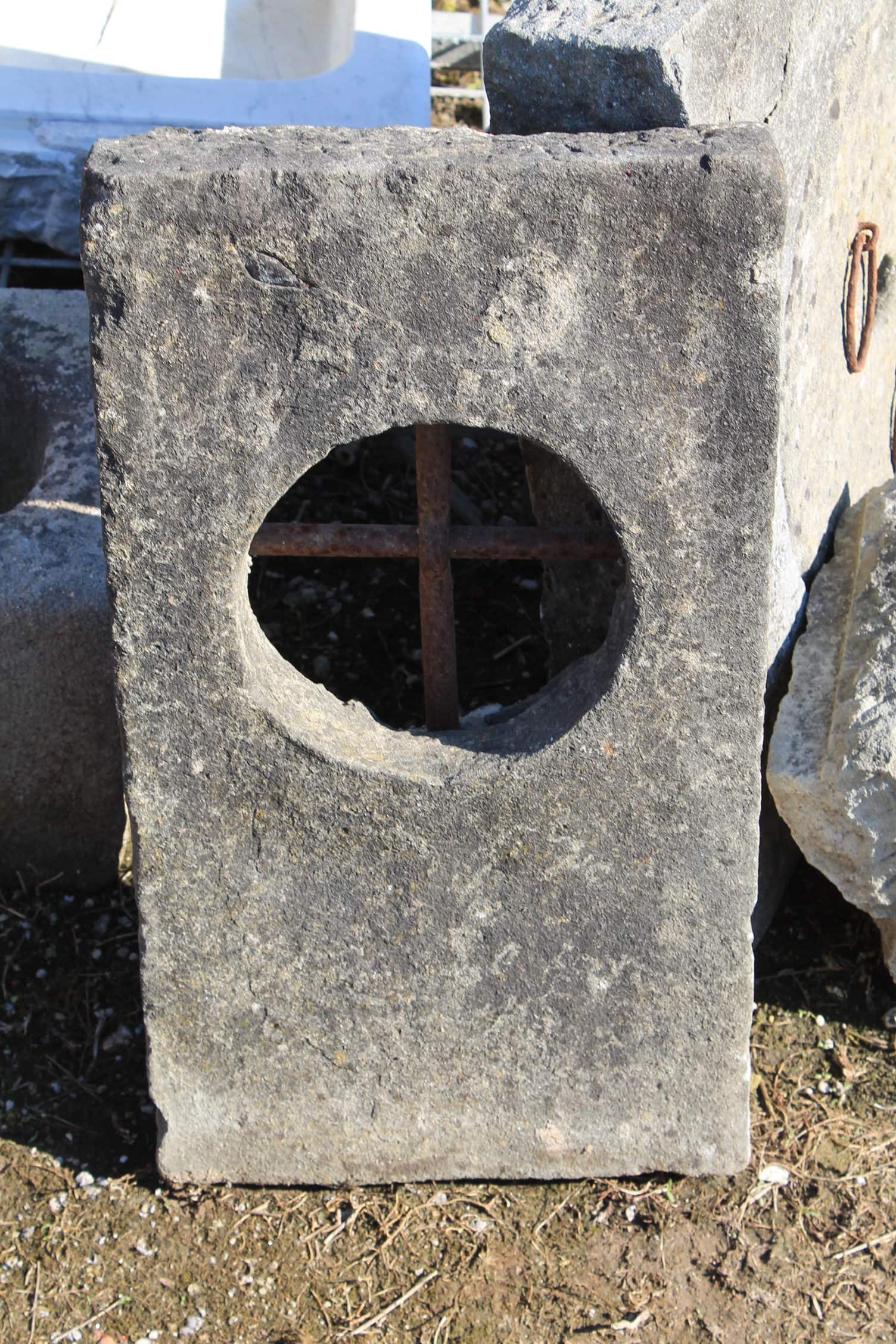 Piccola finestrina 