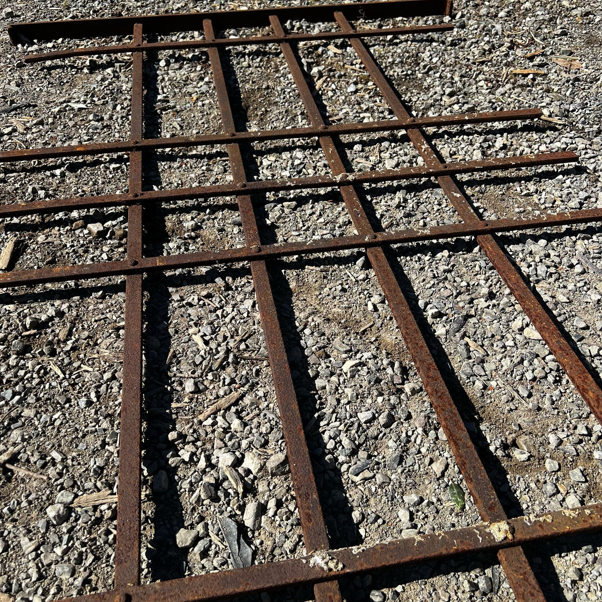 Piccola inferriata semplice dettagli