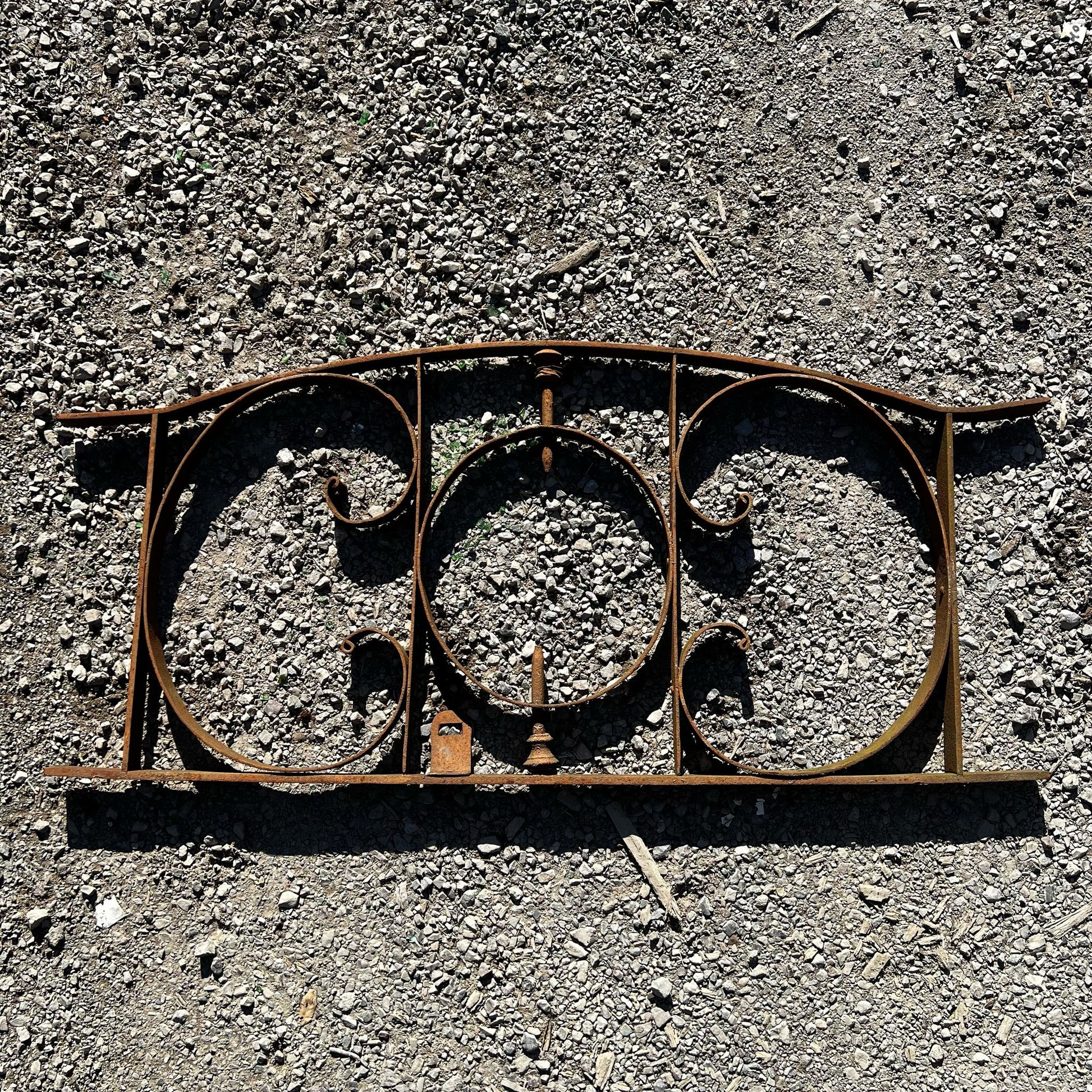 piccola rostra in ferro 