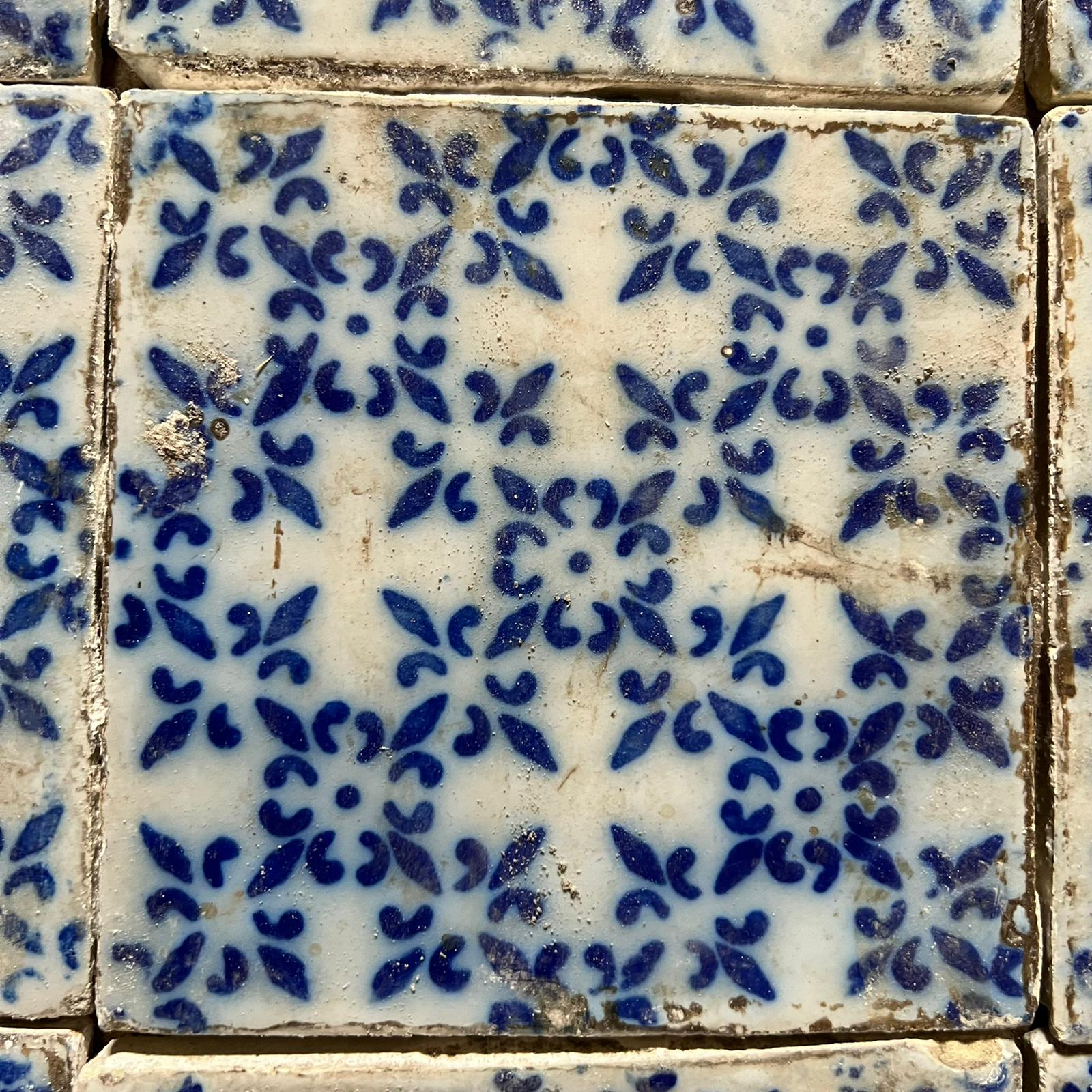 Piccole azulejos blu e bianche 