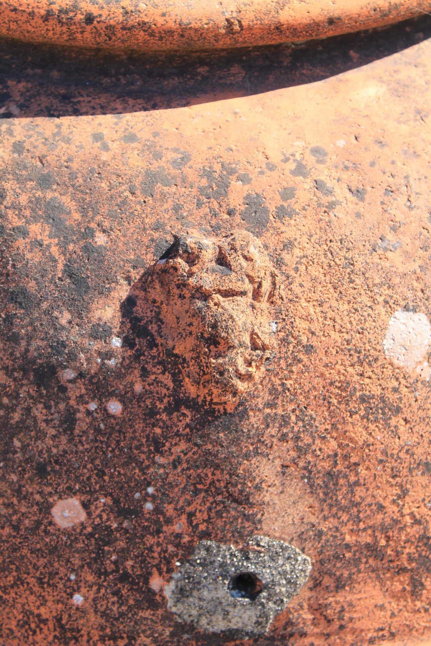 Piccolo dettaglio orcio terracotta 