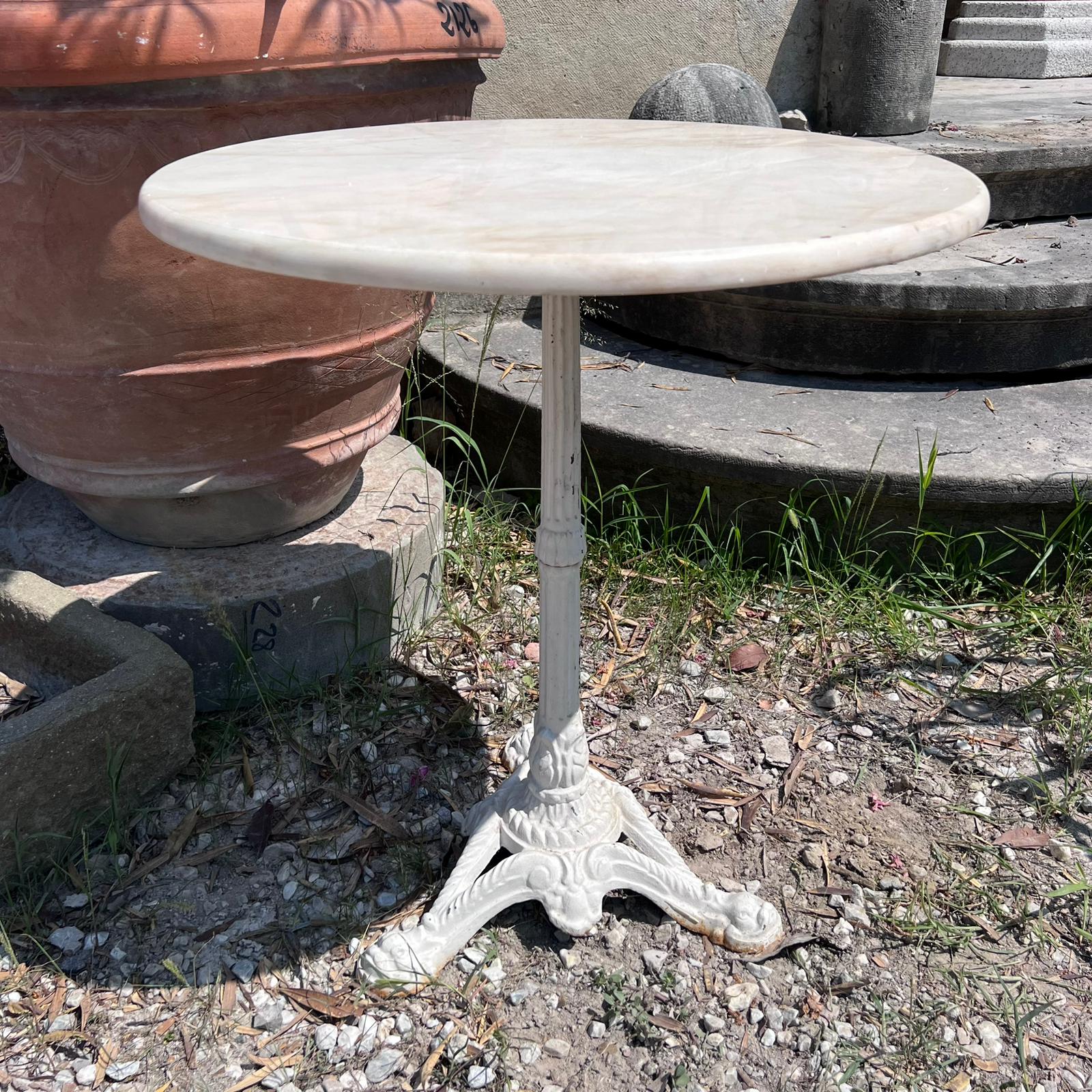 Piccolo tavolo antico 