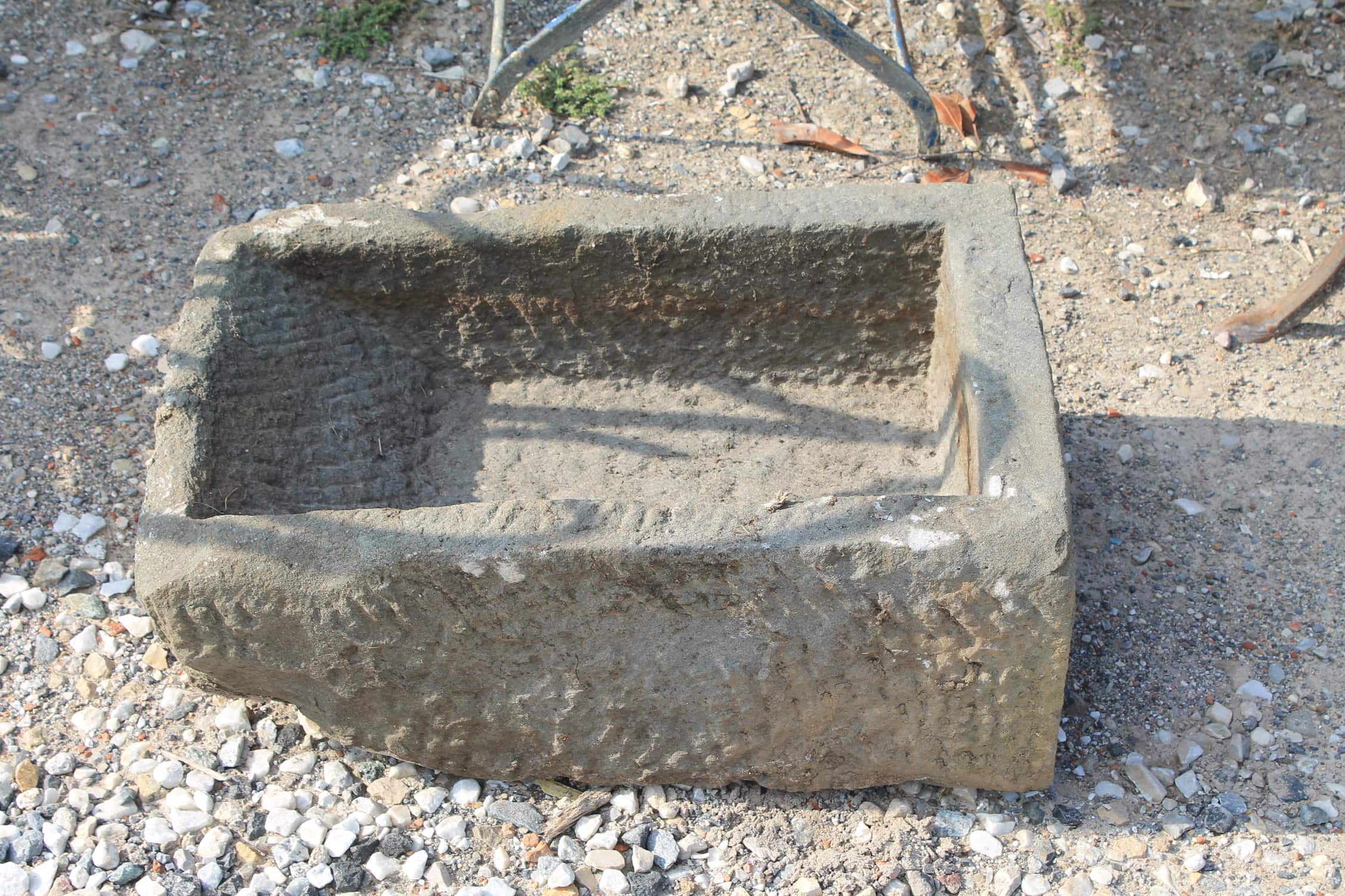 Pietra vecchia vaschetta 