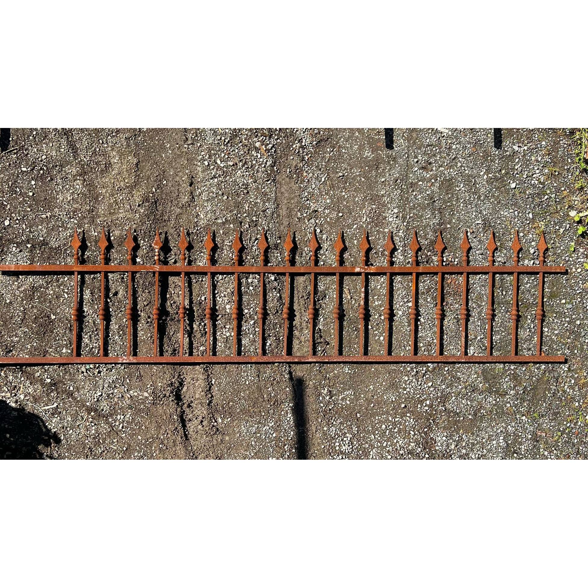 Recinzione antica di ferro