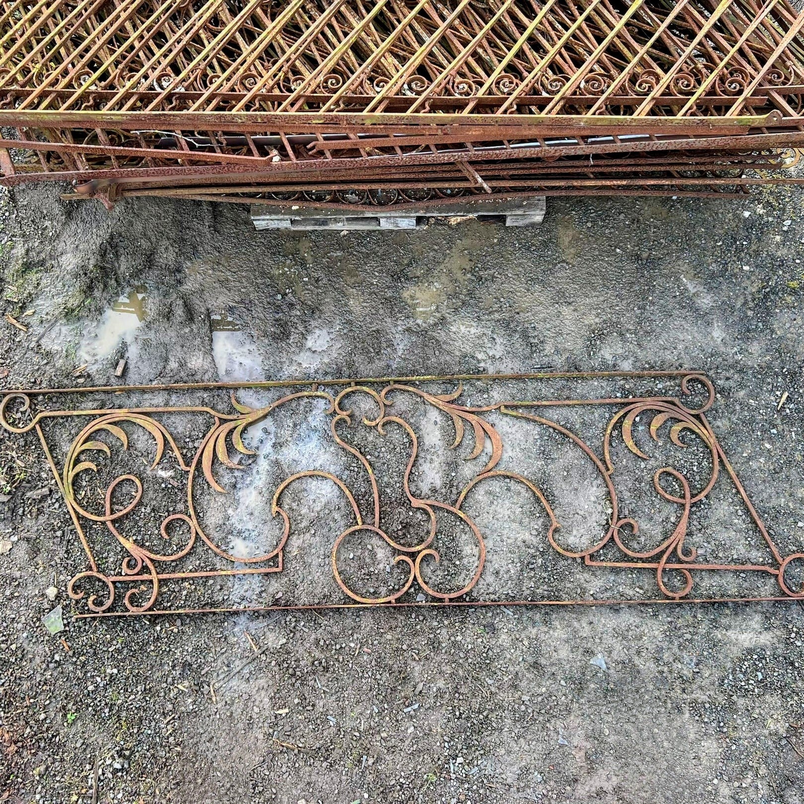 Sloping railing