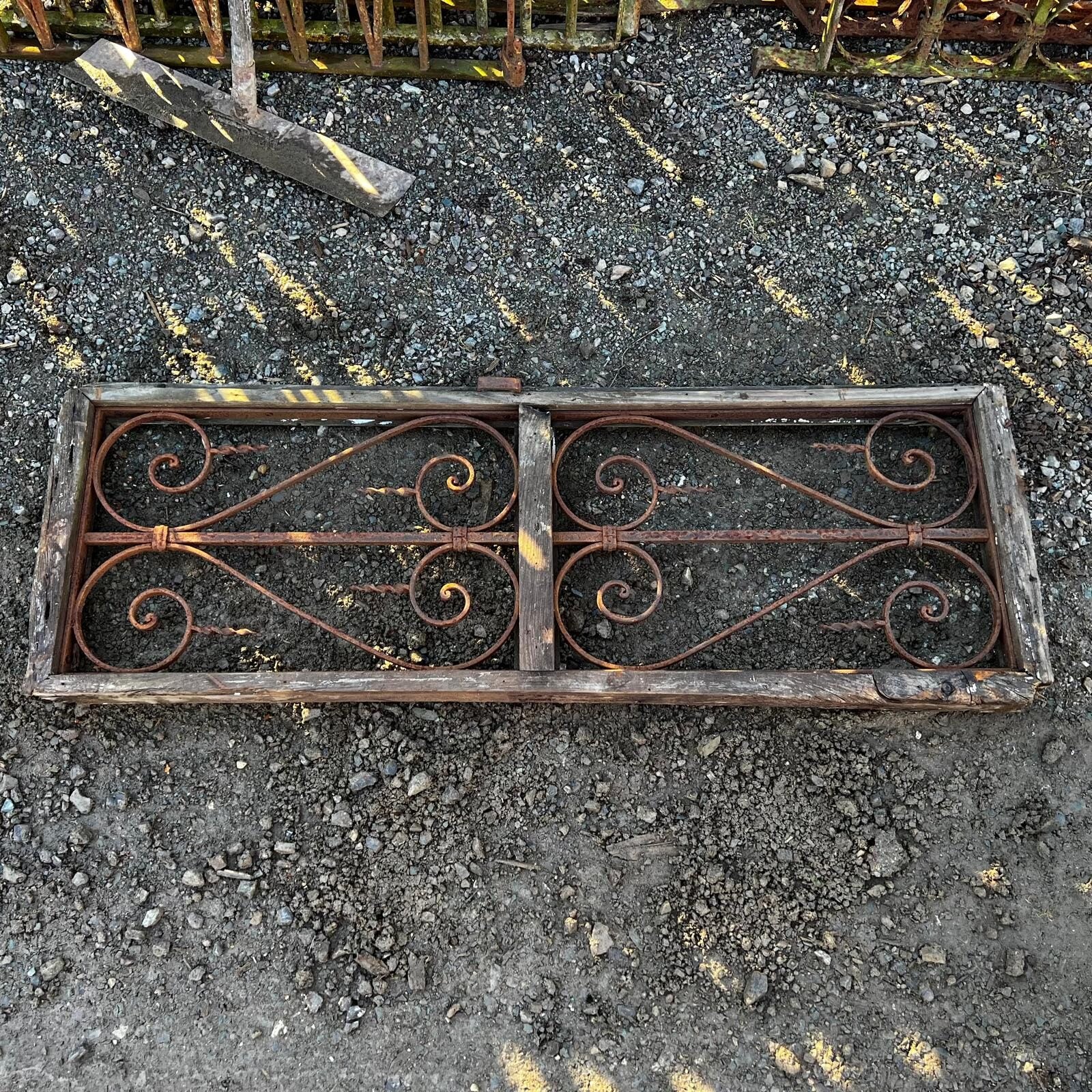 Rostra di ferro antico 