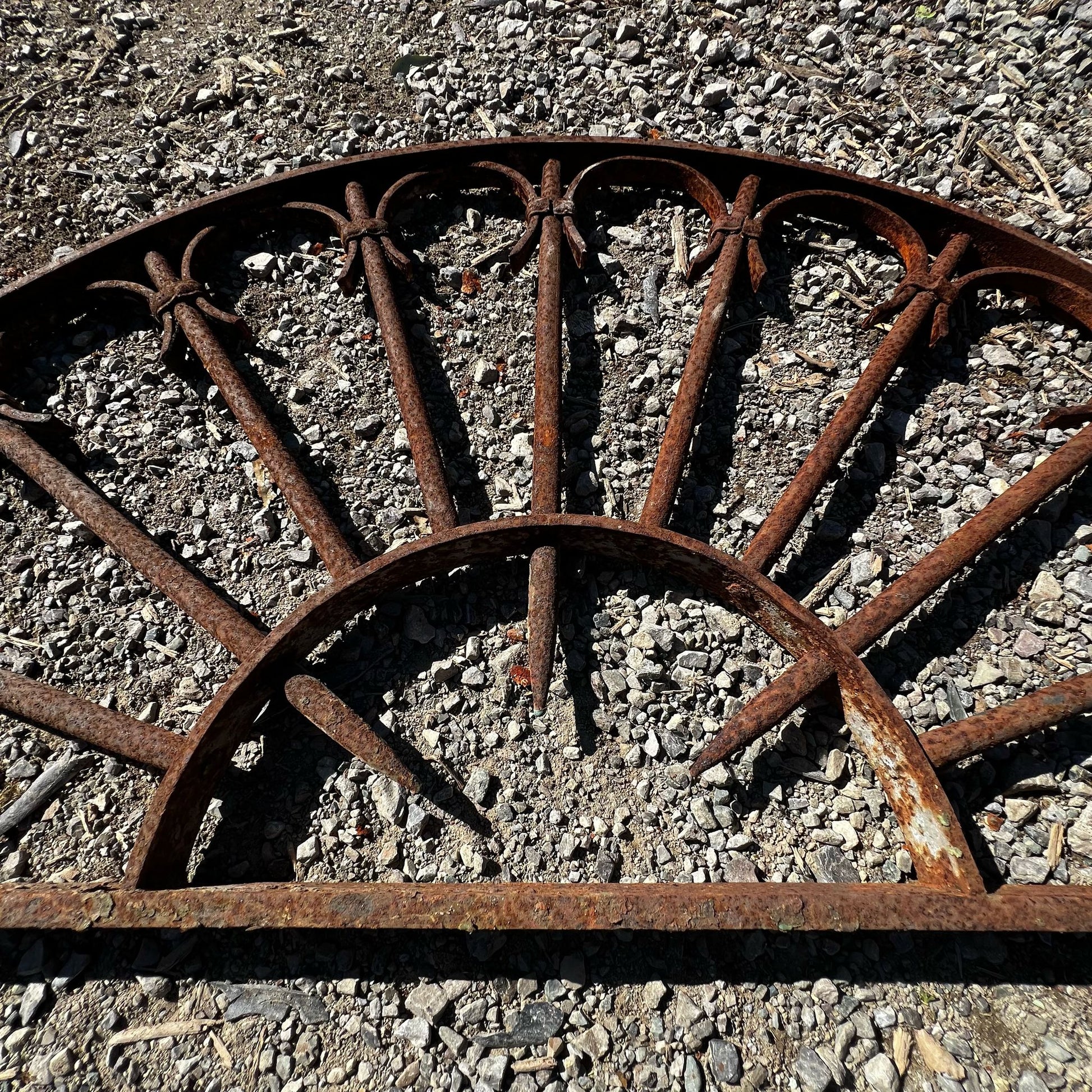 Rostra di recupero antica in ferro 