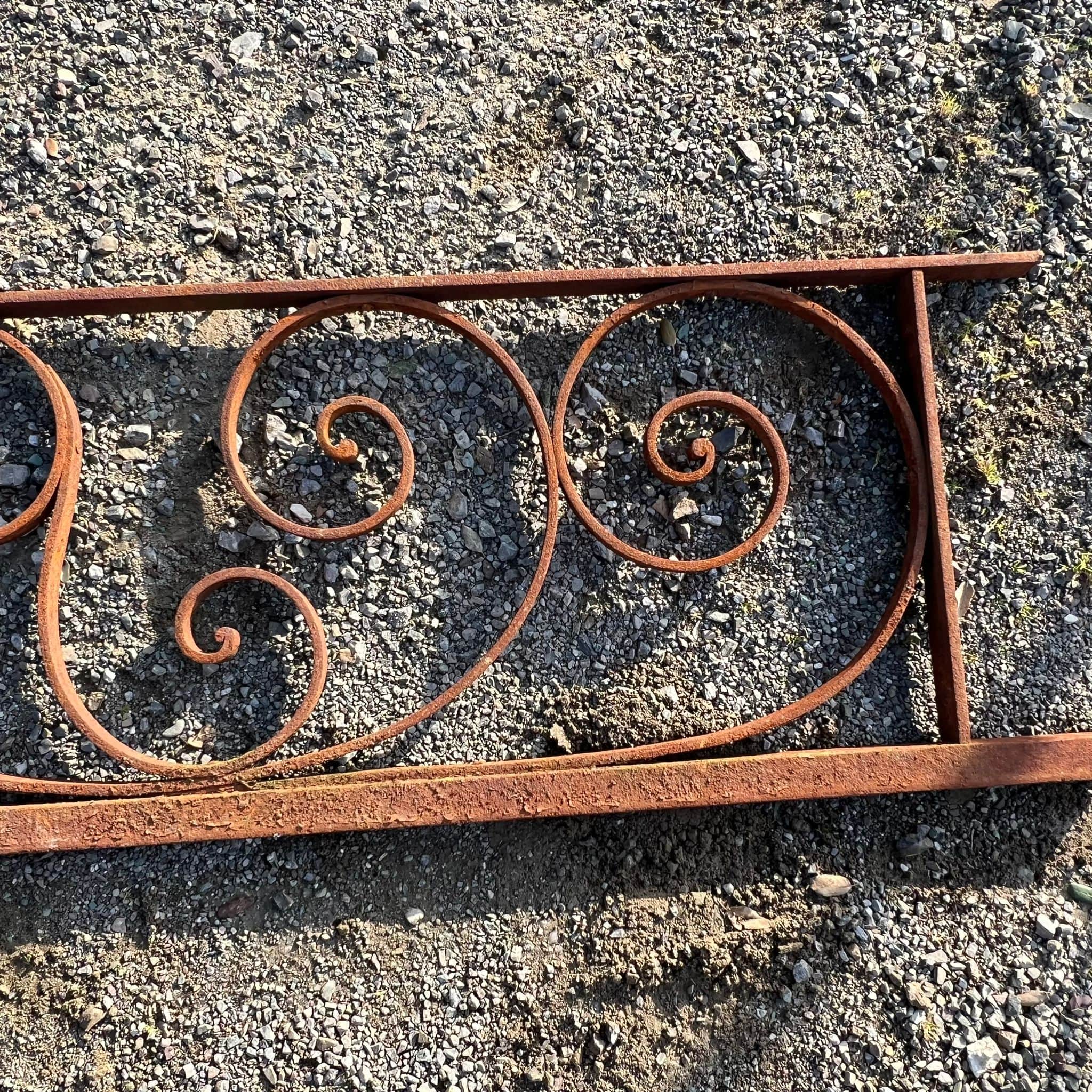 Rostra lunga di ferro semplice 
