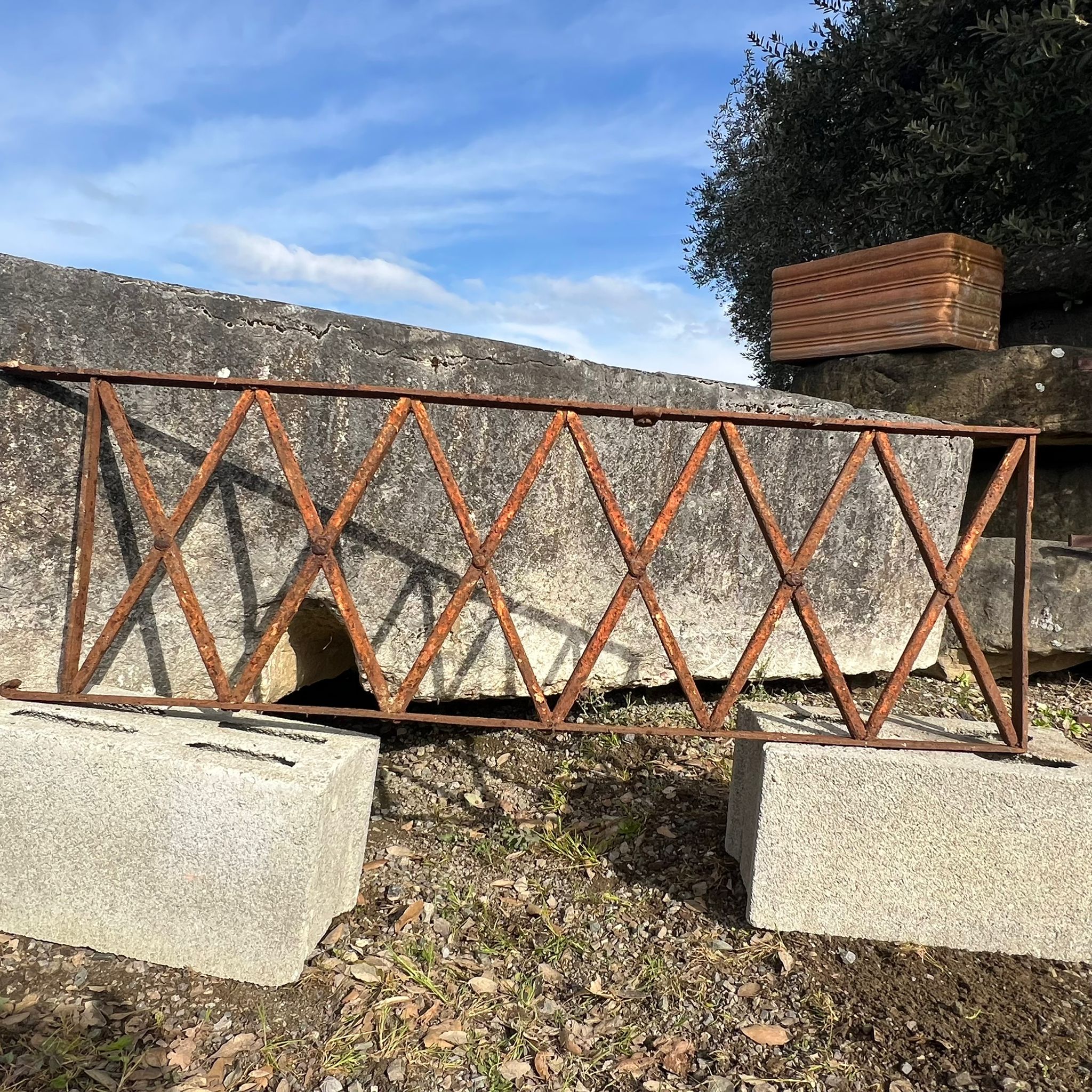 rostra rettangolare in ferro 