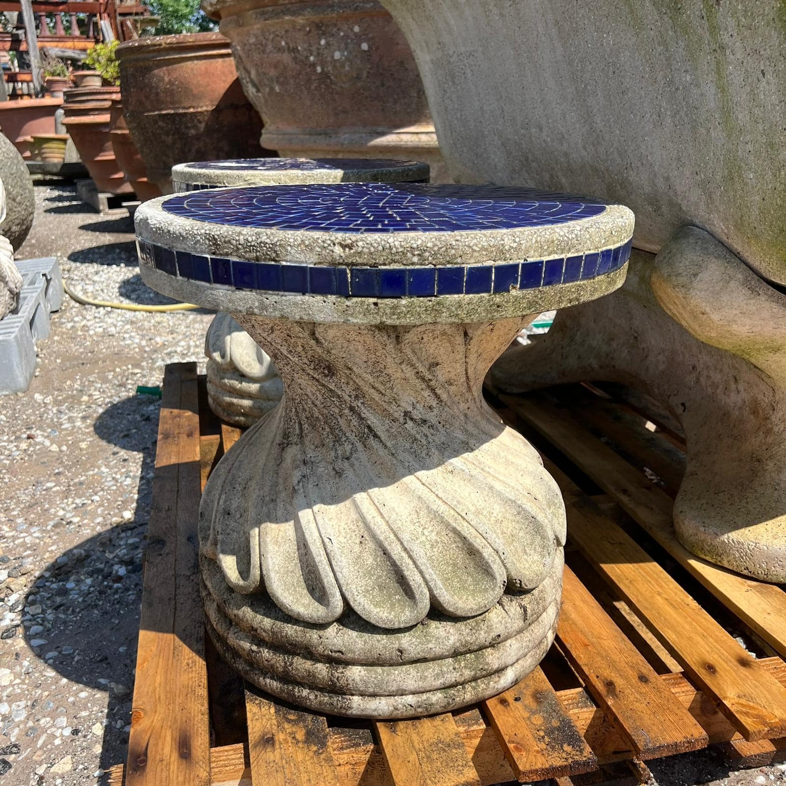 Sgabelli in cemento