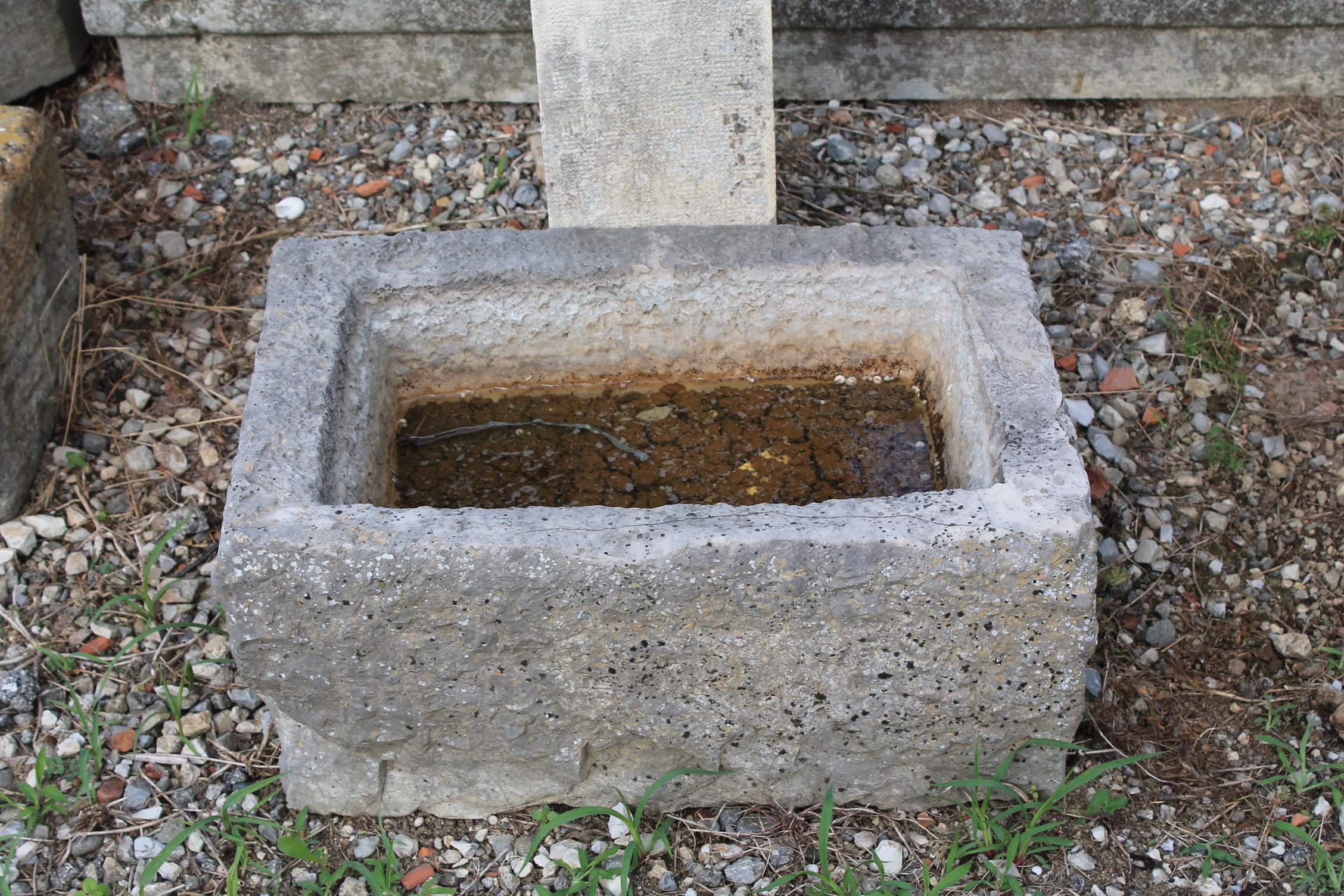 Vaschetta di Fontana a muro