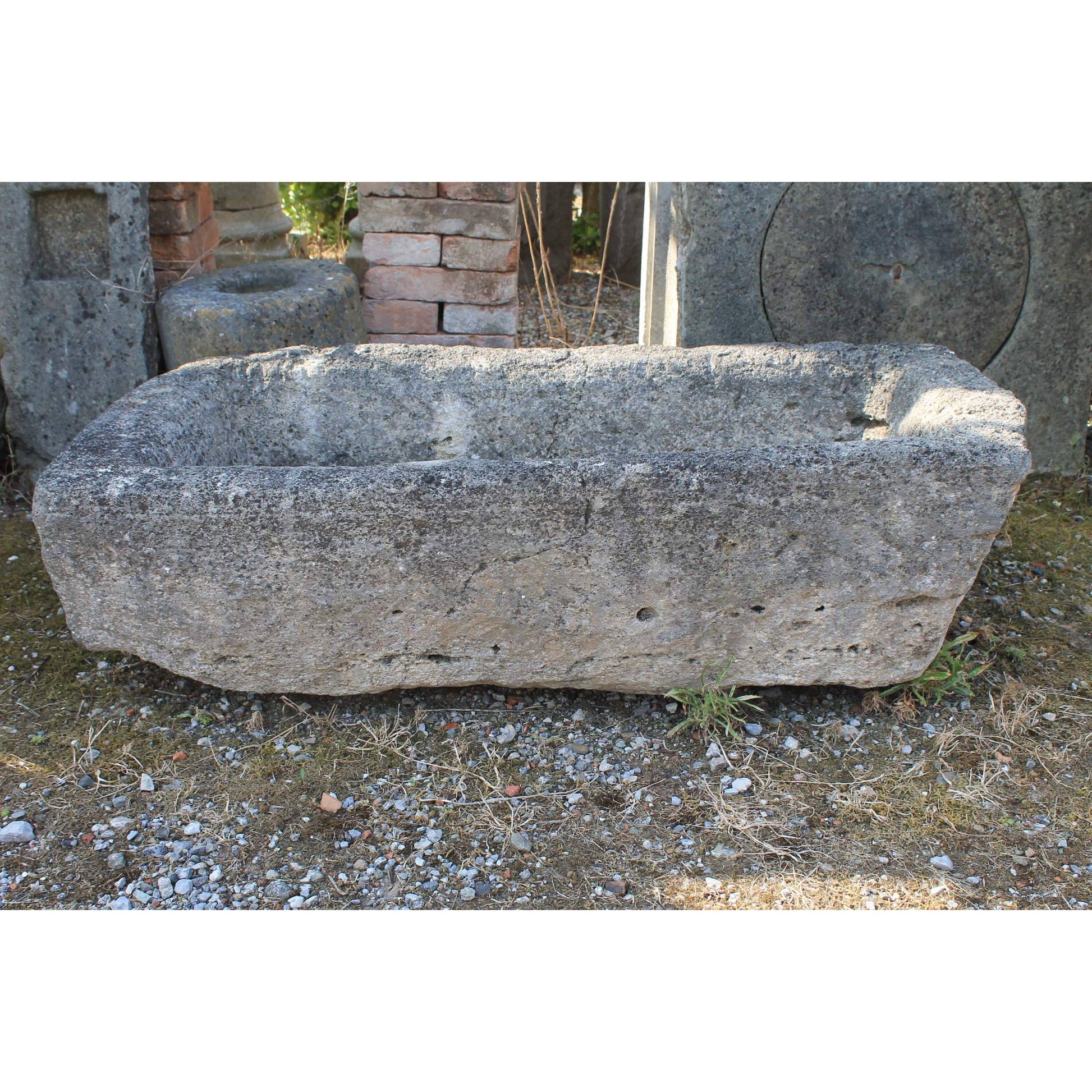 Vaschetta di pietra rustica 