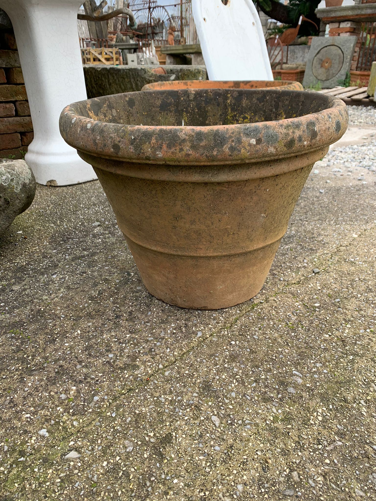 Vasetti antichi in terracotta 