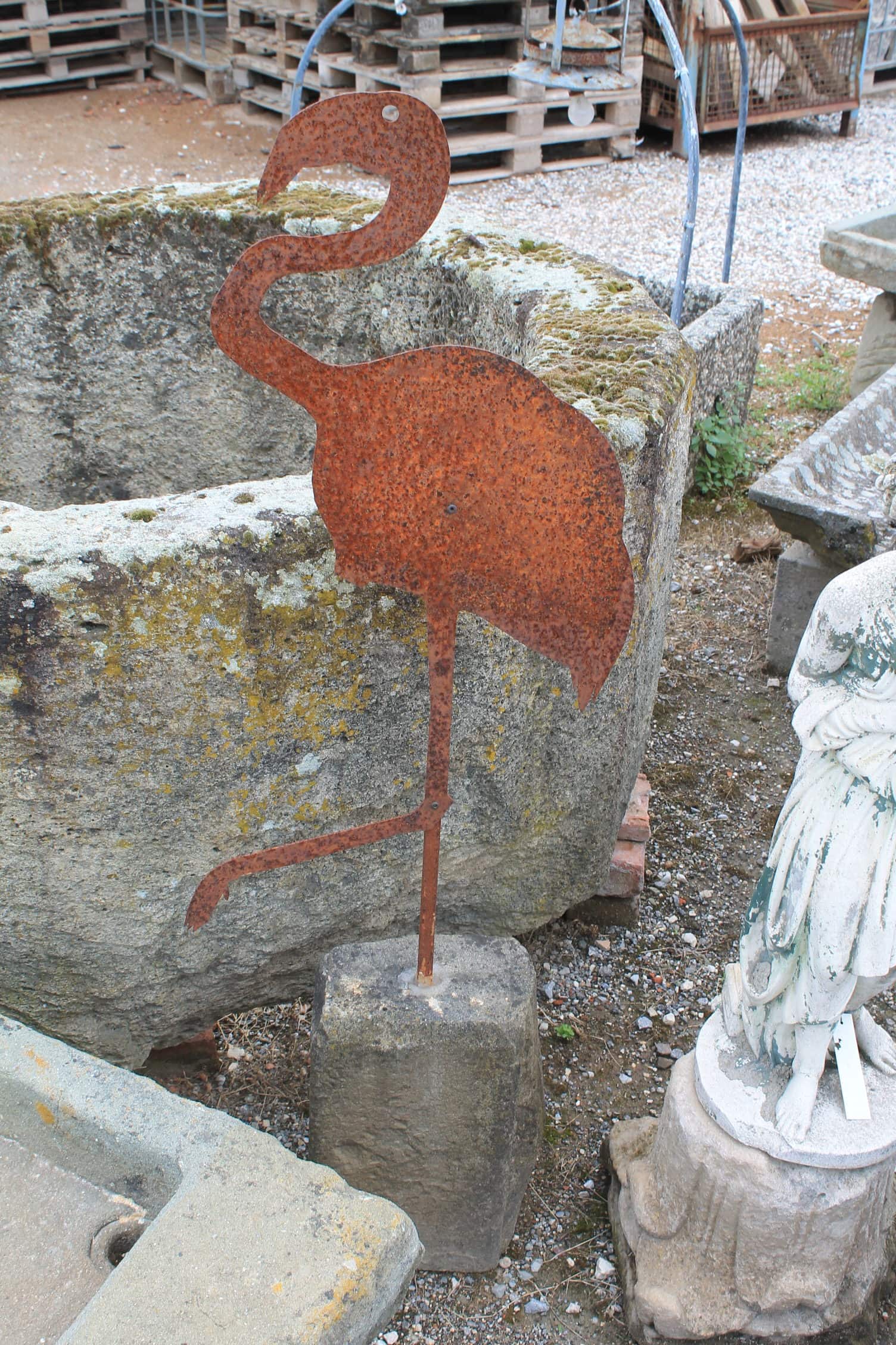 Vecchi animali in ferro grandi 