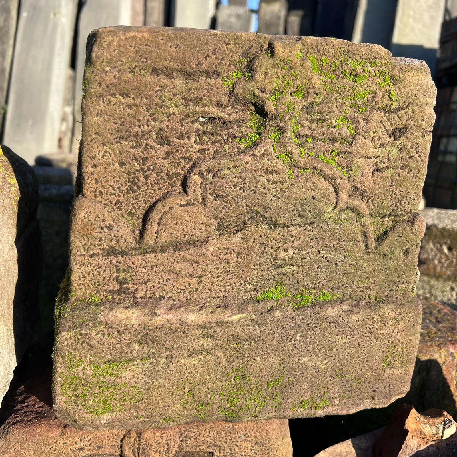 Vecchi capitelli quadrati 