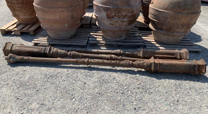 Vecchi lampioni in ghisa