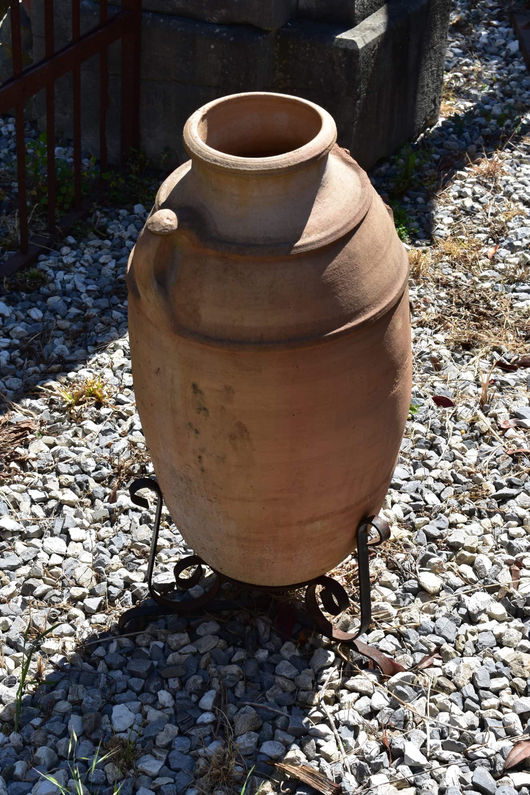 Vecchia anfora da vino 