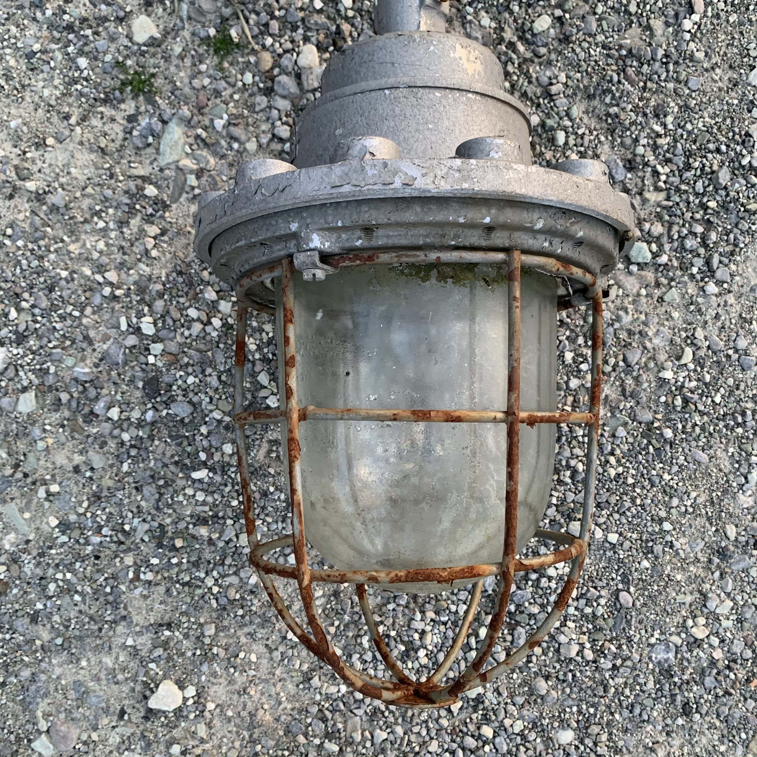 Vecchia lampada piccola 