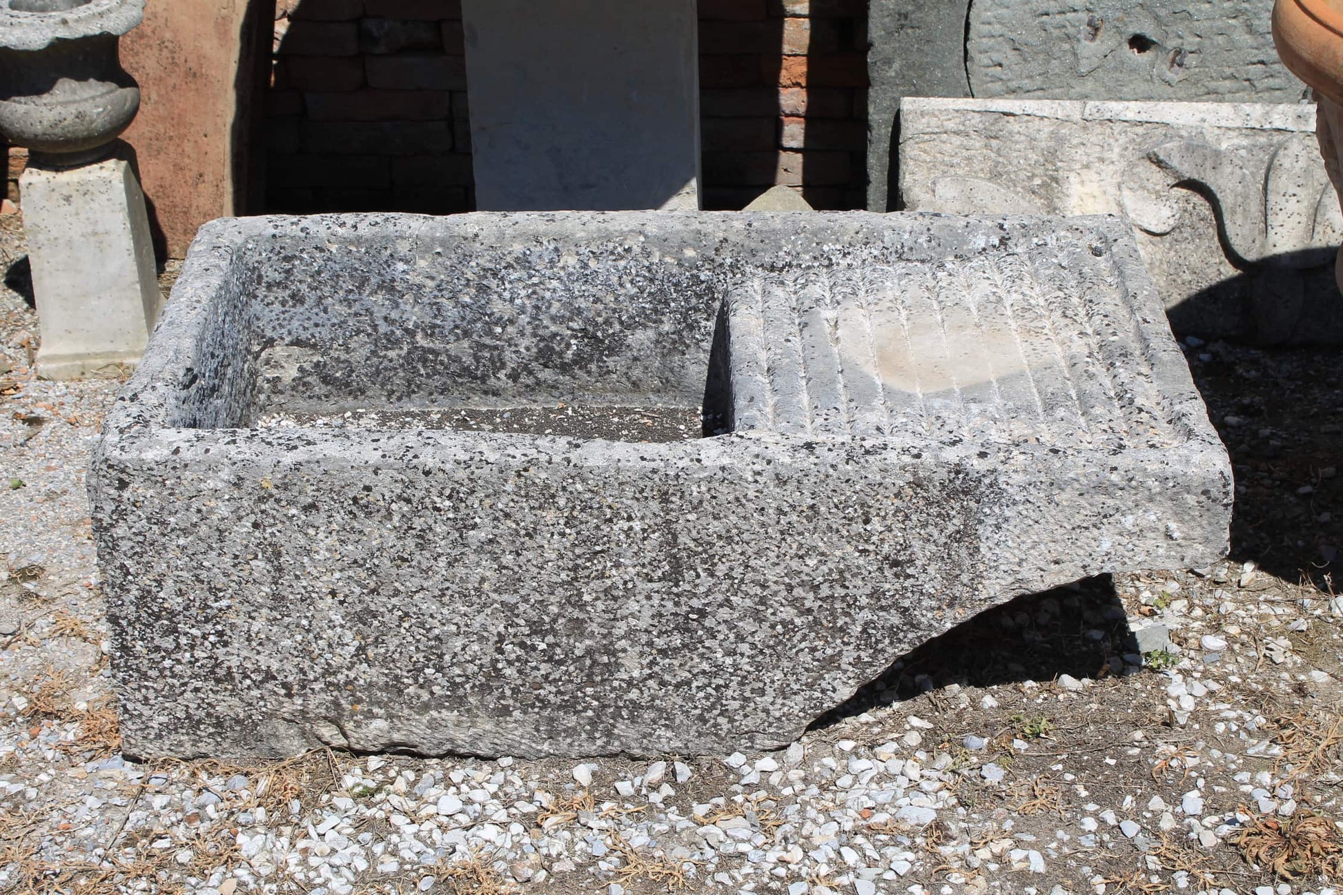 Vecchio lavabo 