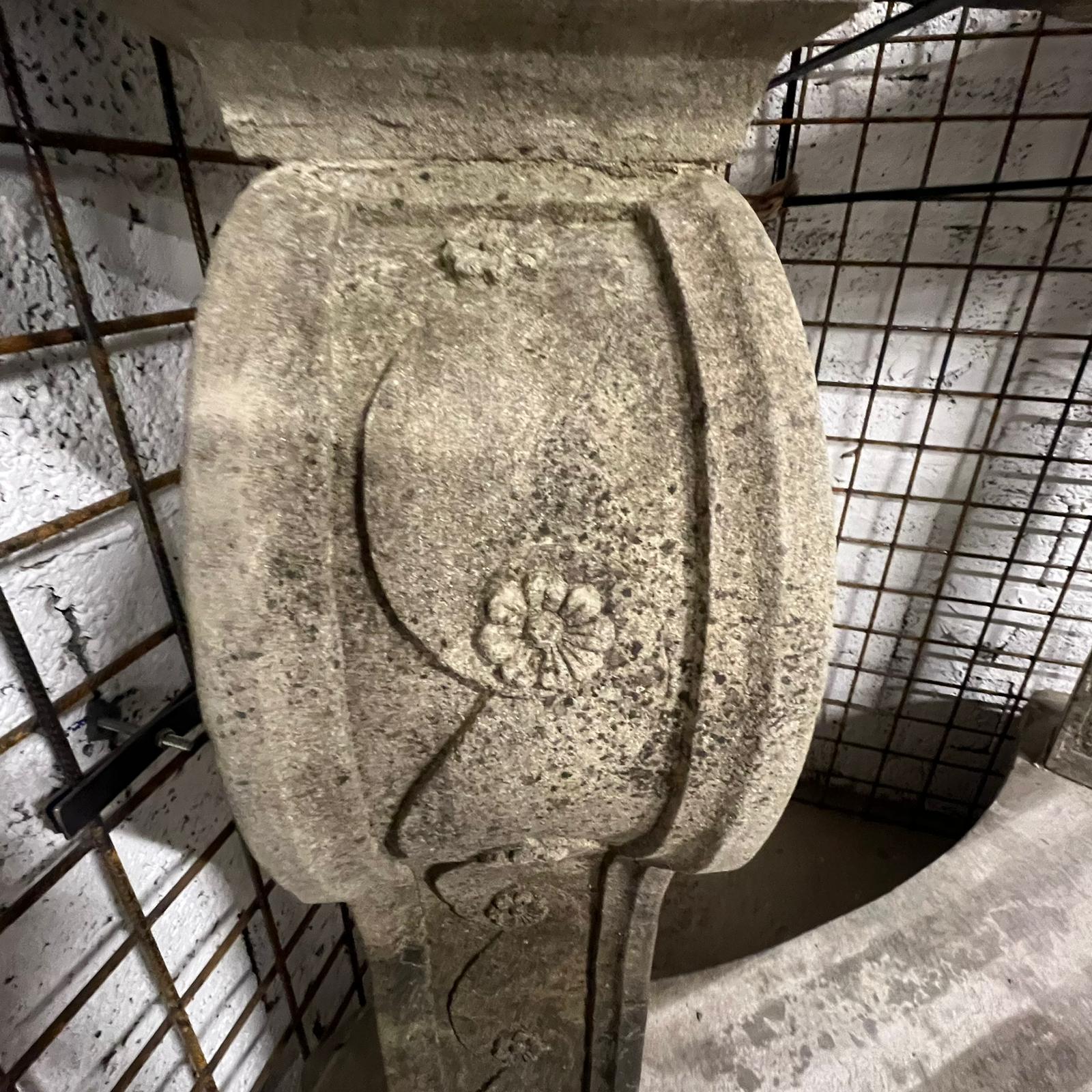 camino-angolare-antico-dettaglio