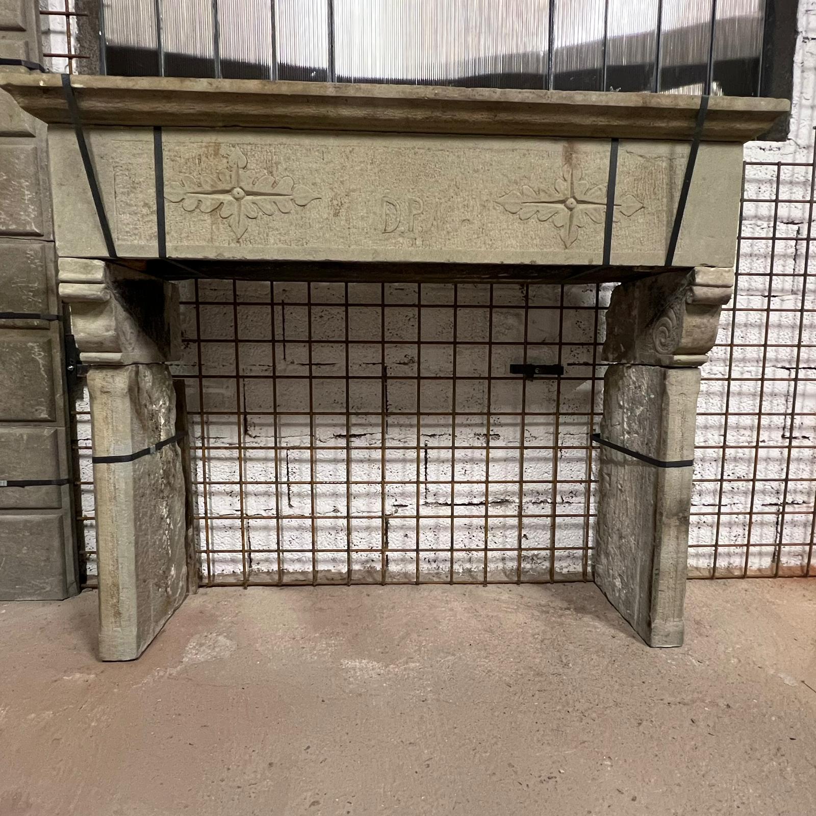 camino in pietra 140cm 