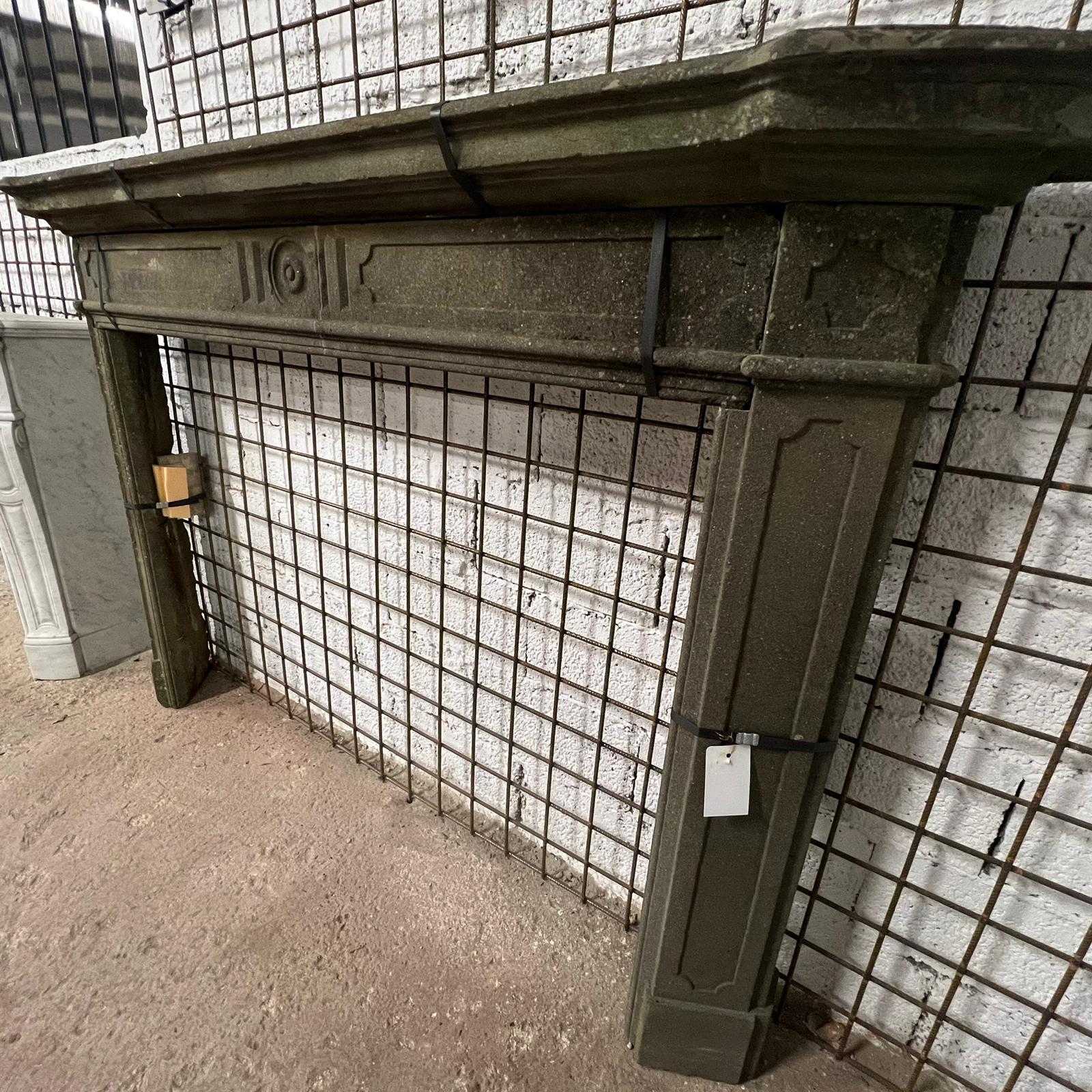 camino antico in pietra prospettiva