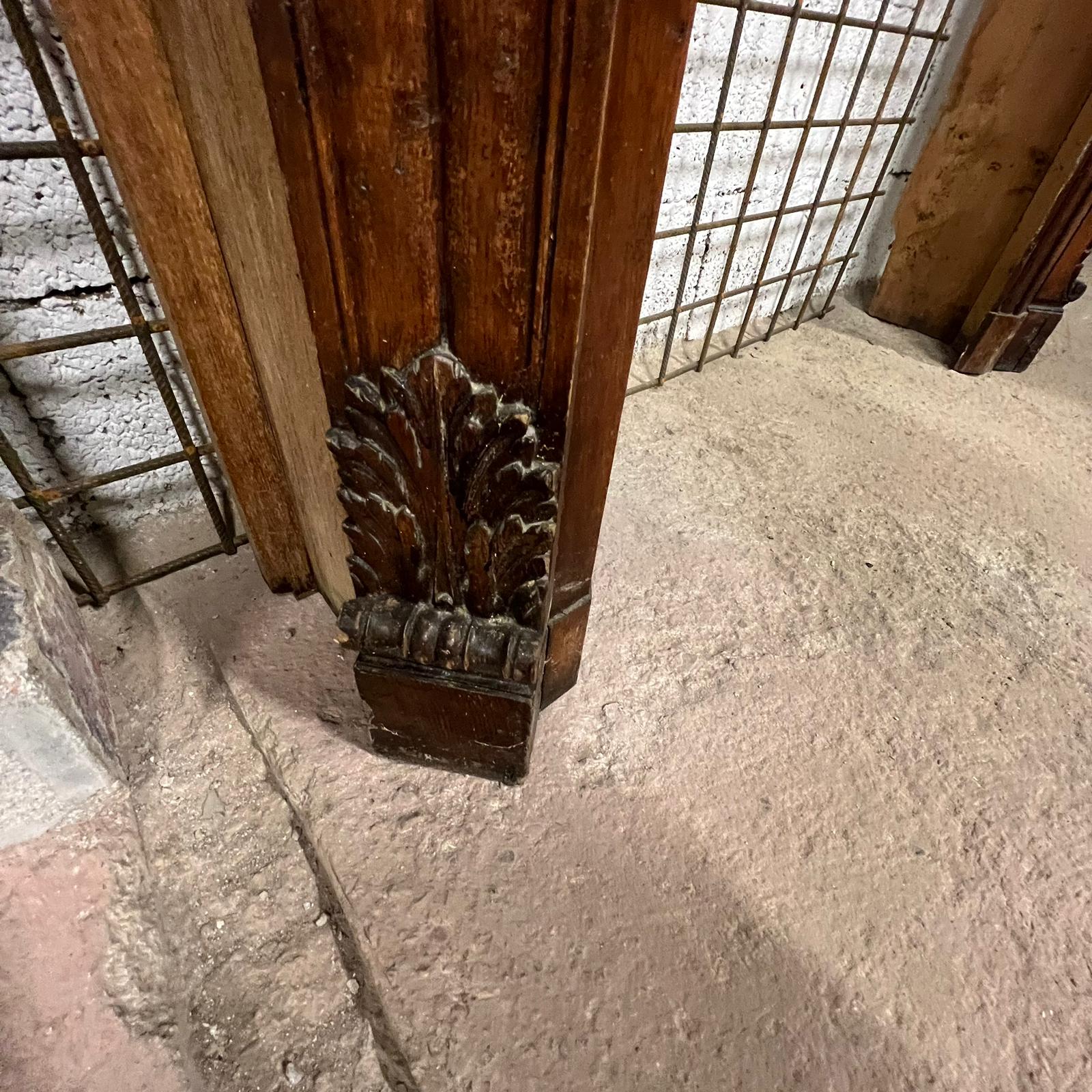 camino in legno gamba