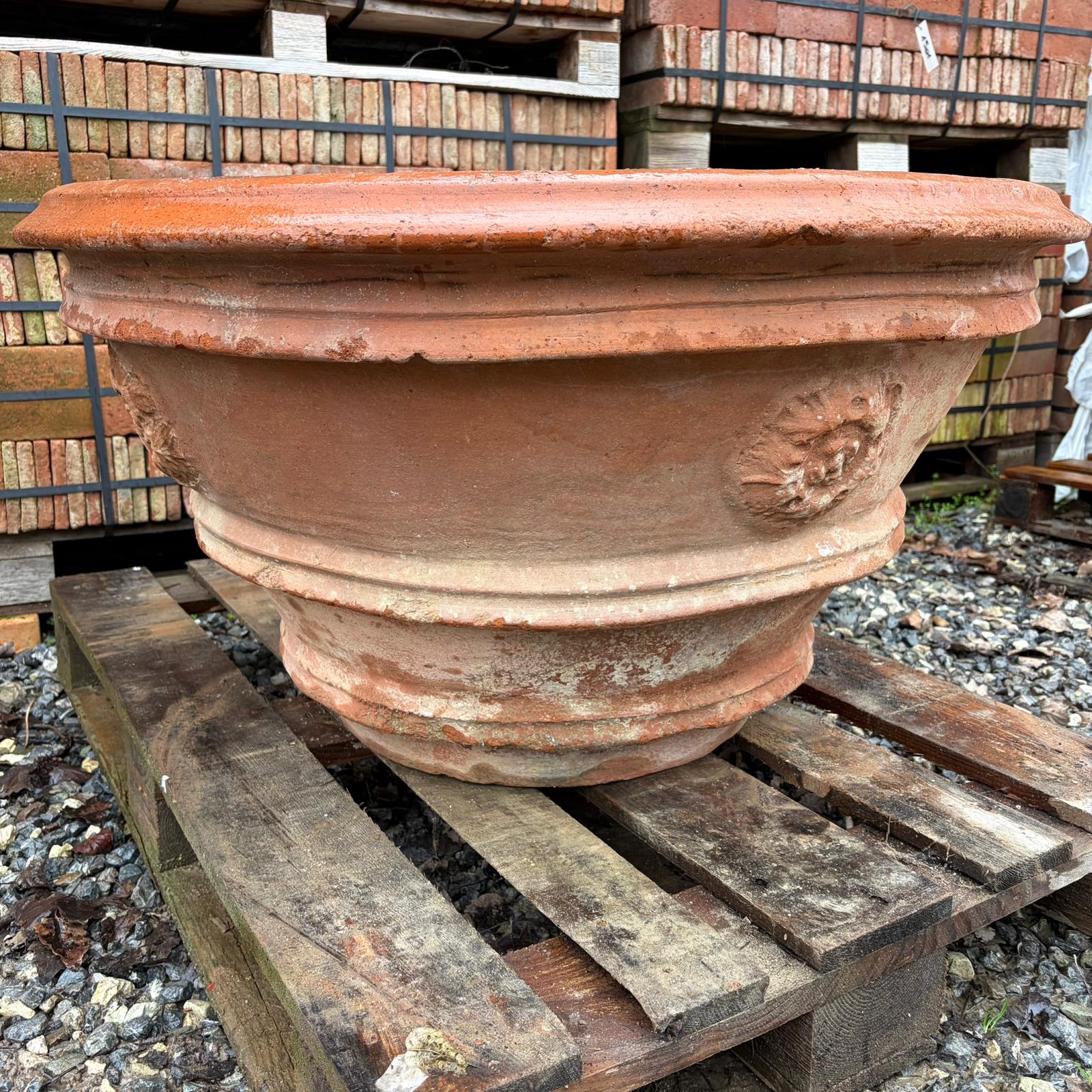 conca in terracotta laterale