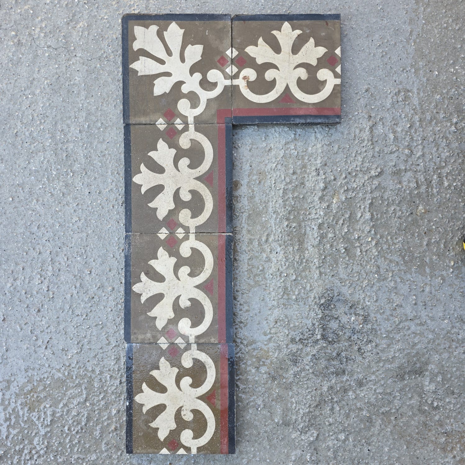 cornice cementina cem195