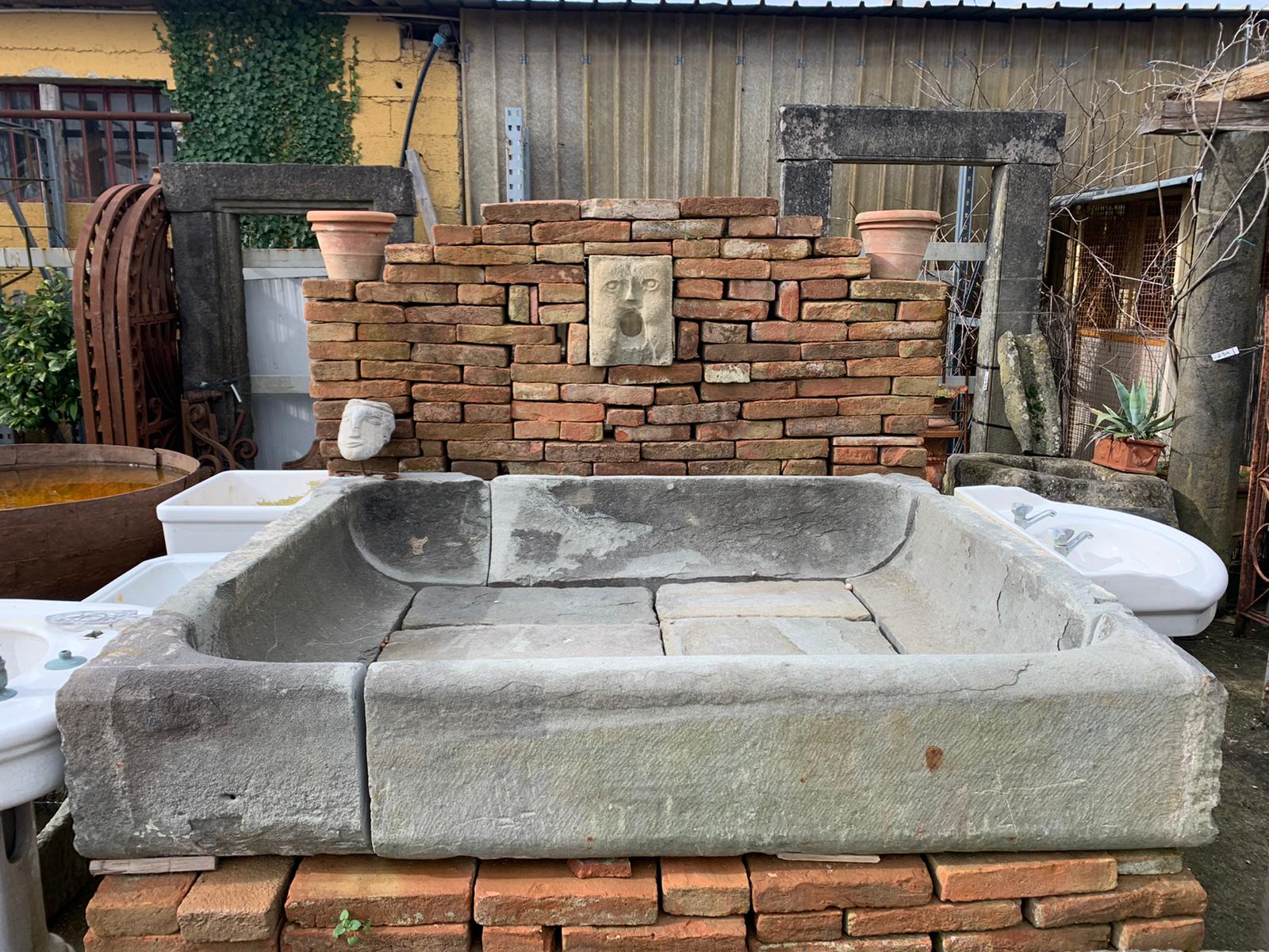 Wall fountain - washhouse